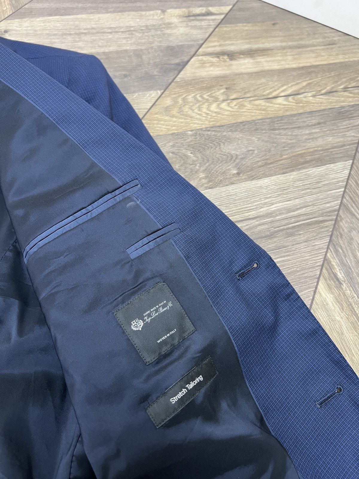 Designer × Hugo Boss × Vintage Vintage Hugo Boss Fabric Made by Loro Piana Blazer Size US L / EU 52-54 / 3 - 8 Thumbnail