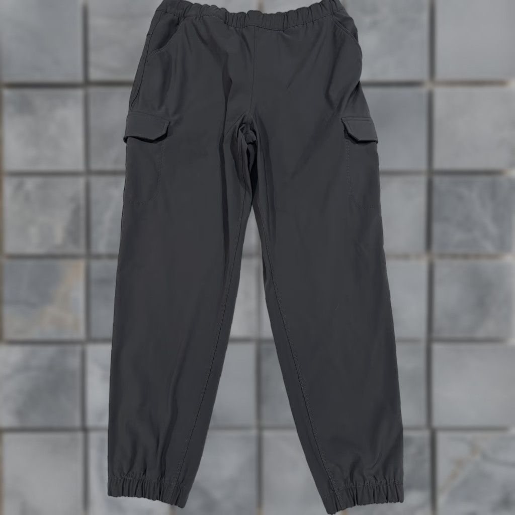Eddie Bauer Eddie Bauer Pants Women Size 14 Gray Cargo Fleece Lined Pockets Outdoor Hiking Size 36" / US 14 / IT 50 - 1 Thumbnail
