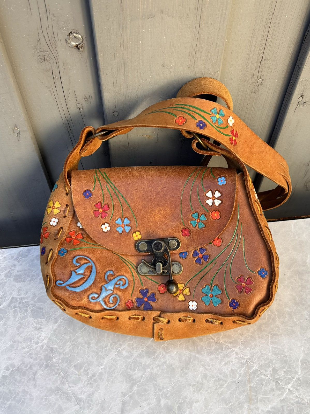 Cowboy Equipment 1970s Vintage Tooled Leather Bag Crossbody Messenger Purse Size ONE SIZE - 2 Thumbnail