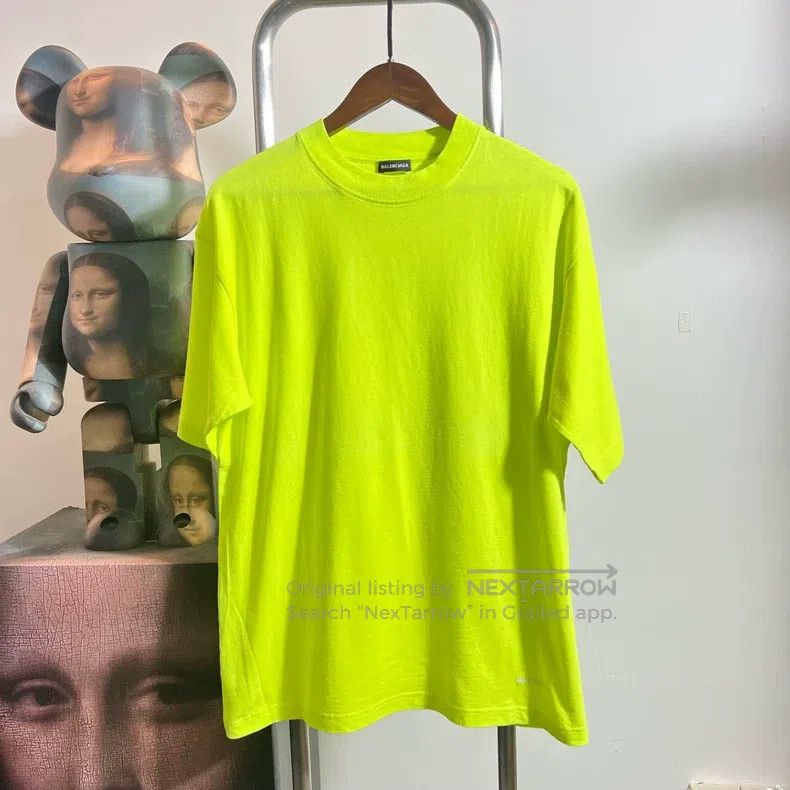 Balenciaga Balenciaga Small Embroidered Short Sleeve Size US S / EU 44-46 / 1 - 1 Thumbnail
