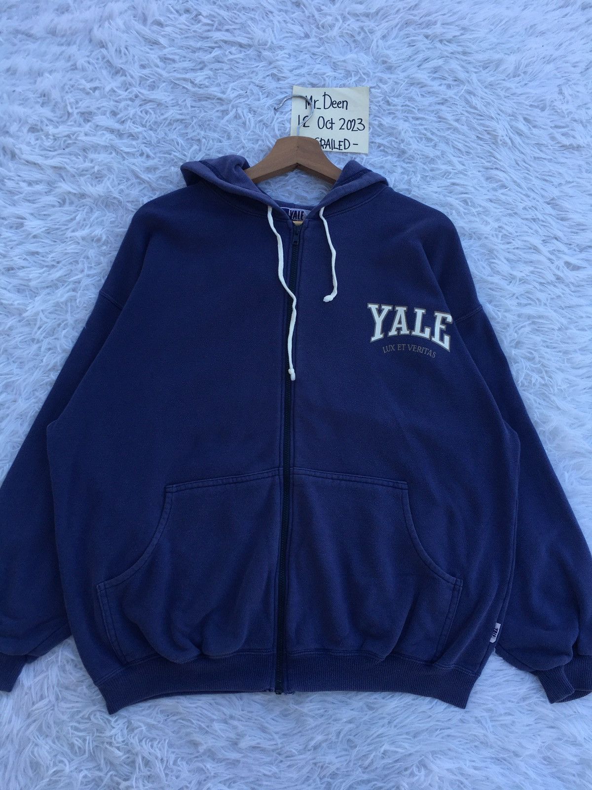 Vintage Rare Vintage Yale University Sweater Hoodie Size US L / EU 52-54 / 3 - 8 Thumbnail
