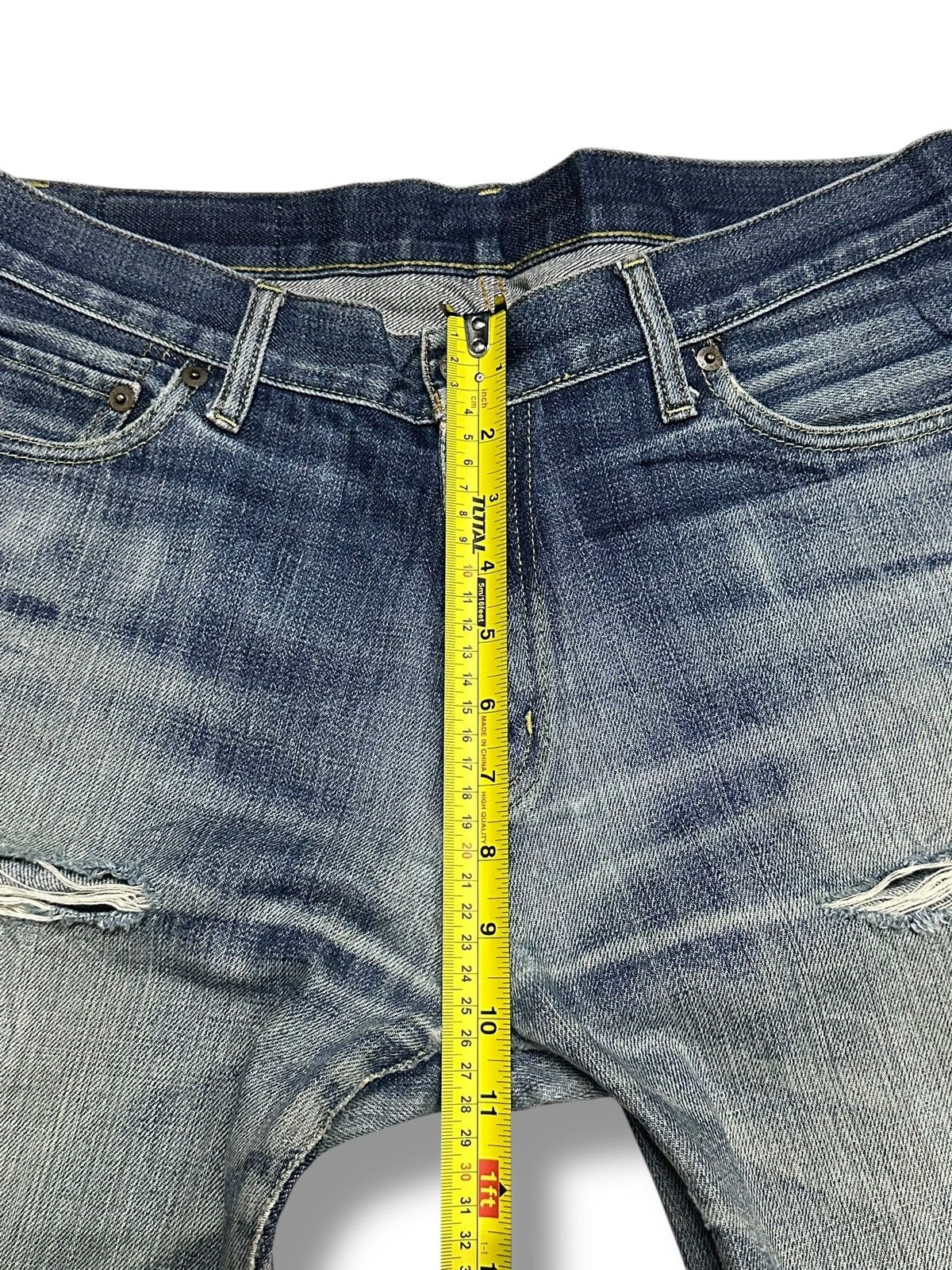 Uniqlo Vintage Uniqlo Distressed Ripped Jean Baggy Loose Faded Wash Size US 32 / EU 48 - 12 Thumbnail