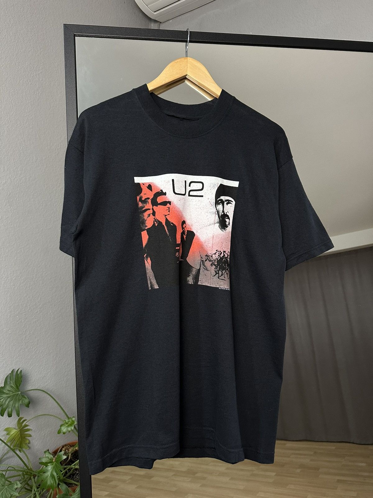 Band Tees × Vintage VINTAGE 2001 U2 THE GOAL IS ELEVATION EUROPE TOUR ARCHIVAL Size US L / EU 52-54 / 3 - 1 Thumbnail