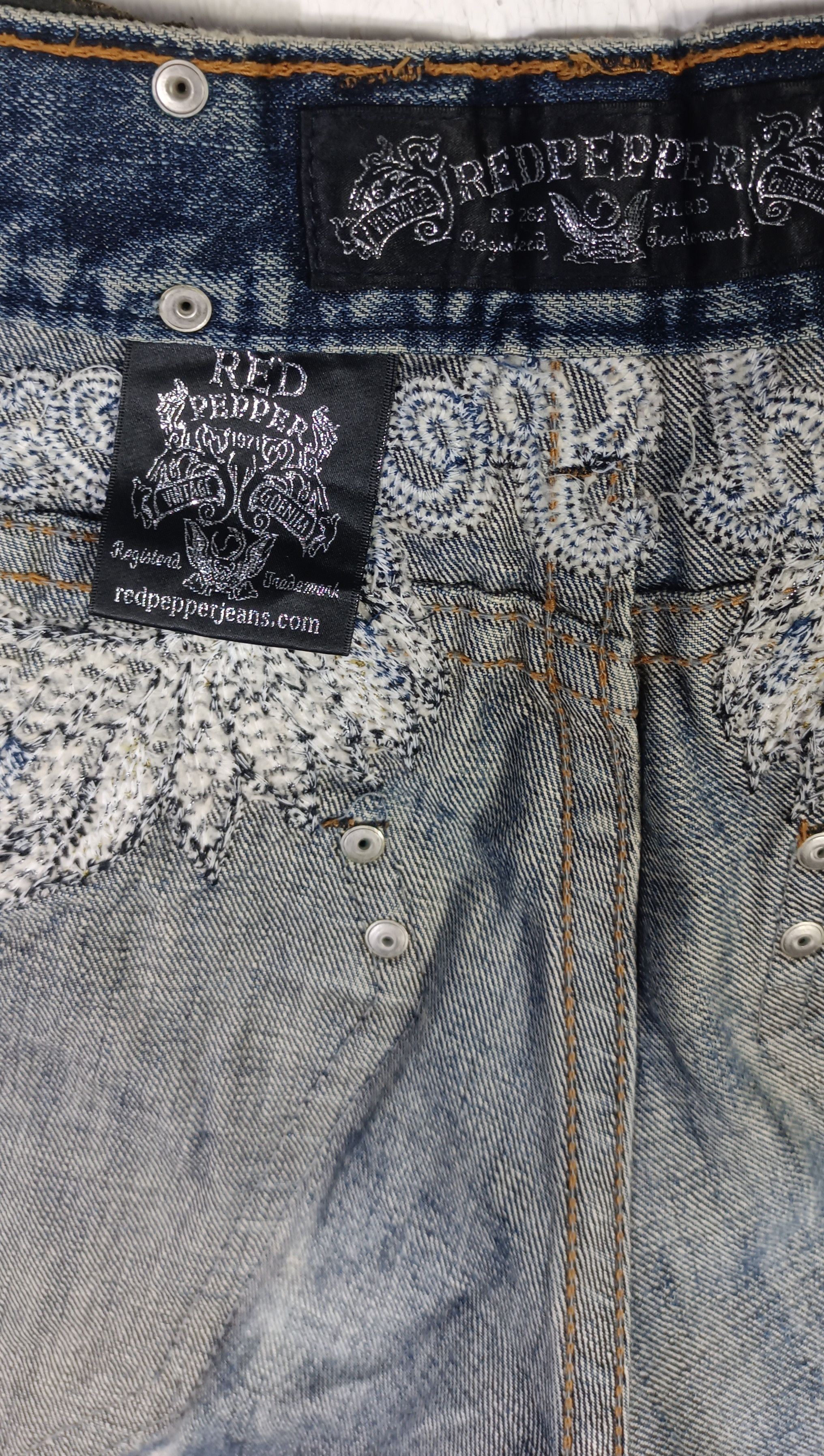 Japanese Brand 🔥Vintage Red Pepper embroidered VINTAGE 71 Distressed jeans Size US 31 - 15 Thumbnail