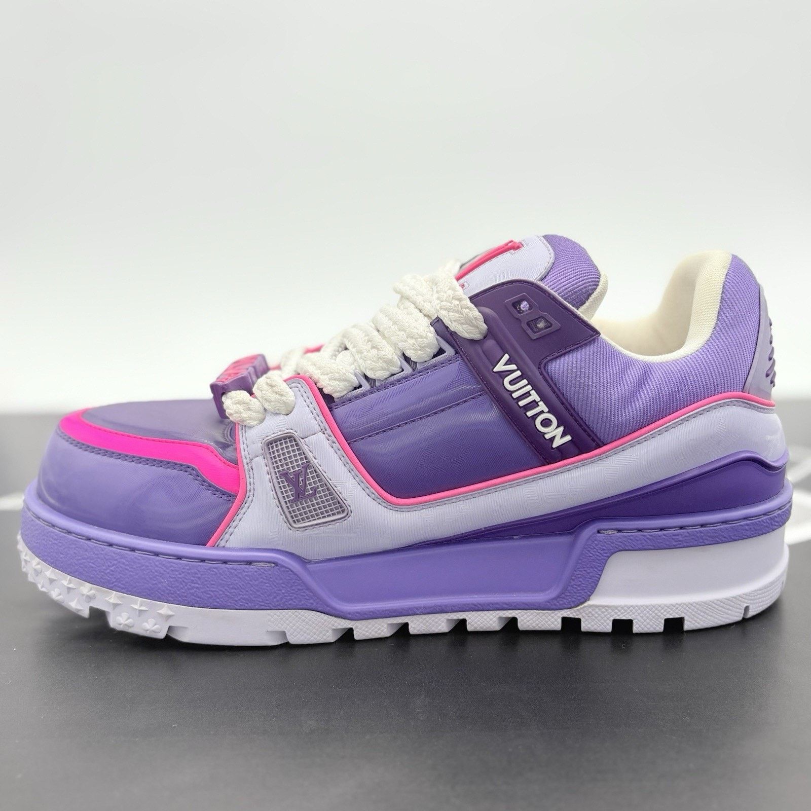 Louis Vuitton (9-9.5 US) Louis Vuitton Maxi ' Purple Pink ' | SUPER CLEAN! Size US 9 / EU 42 - 4 Thumbnail