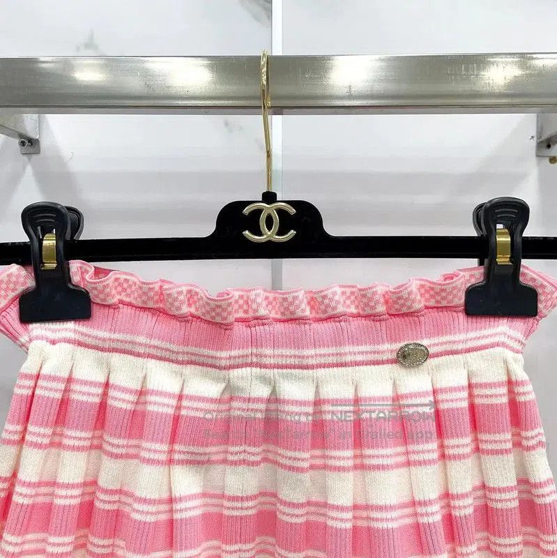 Chanel Chanel Pink Cotton Blend Women's Skirt . Size 23" - 2 Thumbnail