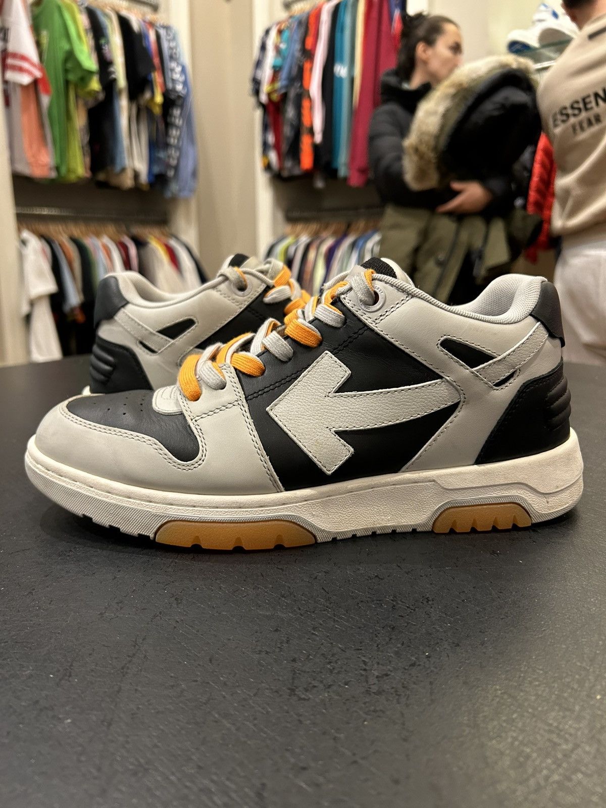 Off-White Off White Out Of Office ‘Black Grey’ Size US 10 / EU 43 - 1 Thumbnail