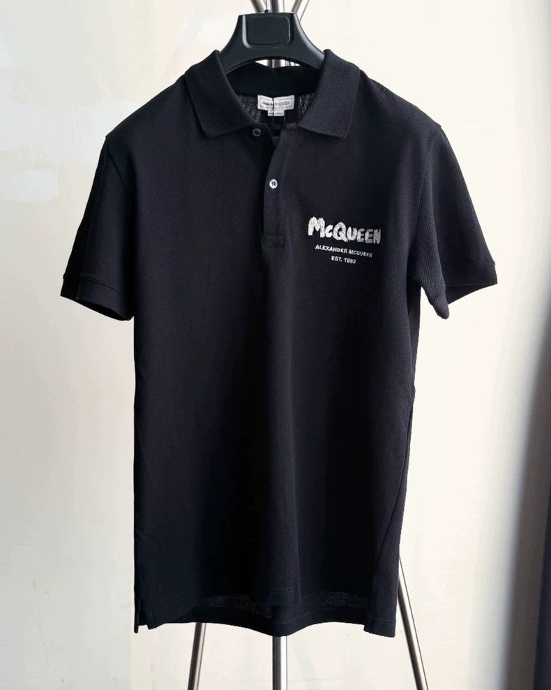 Alexander McQueen Alexander Mcqueen Embroidered logo short sleeves Size US S / EU 44-46 / 1 - 1 Thumbnail