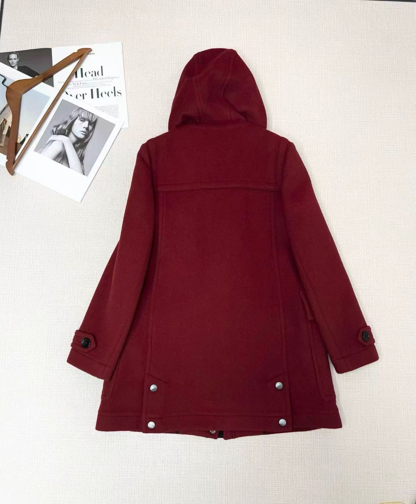 Burberry Burberry New Year Red Wool Coat 40 Mint Horn Buttons Size M / US 6-8 / IT 42-44 - 3 Thumbnail