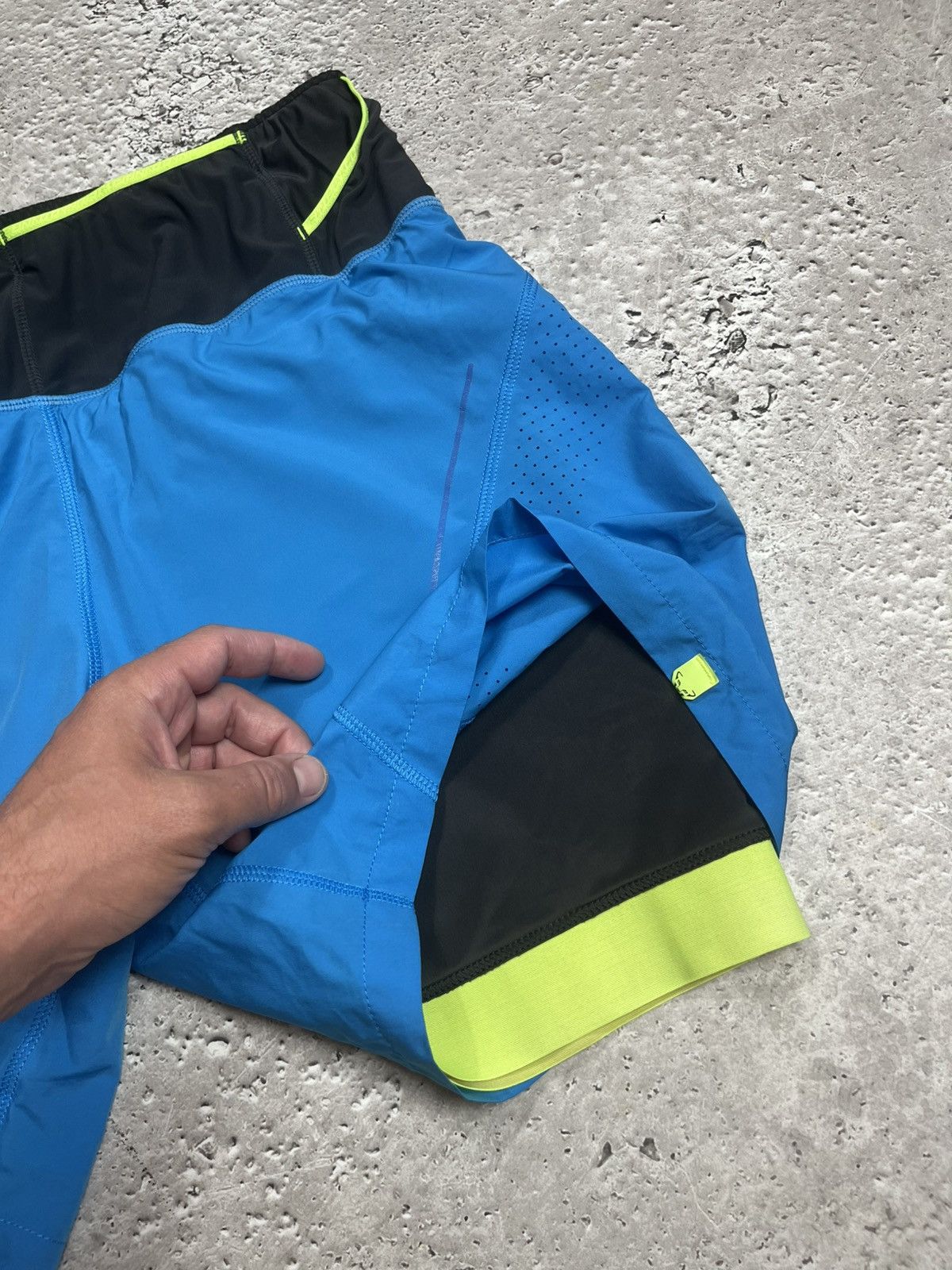 Other Dynafit Trail Running Shorts Blue Black Neon Size EU 50 US M Size US 34 / EU 50 - 8 Thumbnail