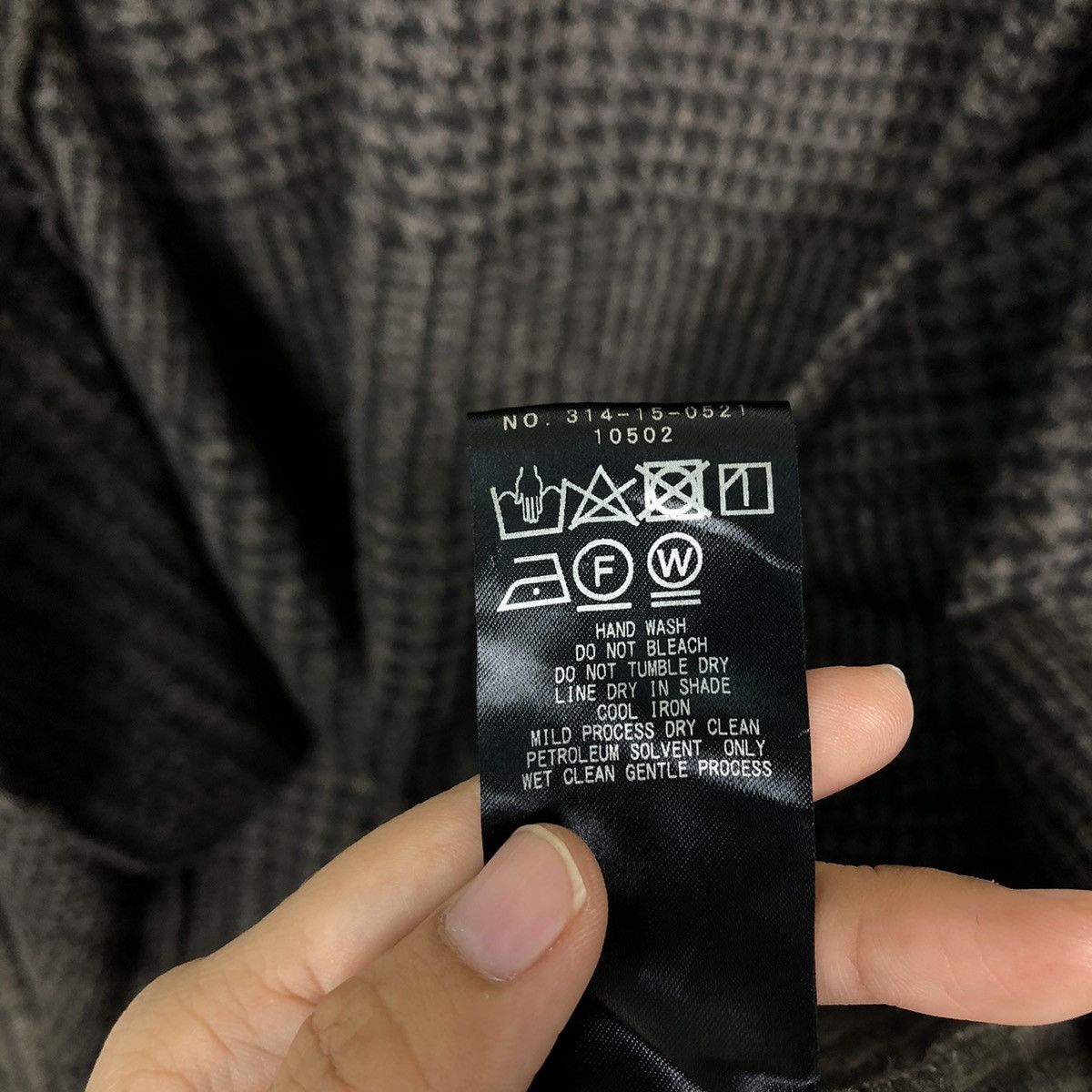 Japanese Brand Tartan Design Long Cardigan Jacket Ships Japan Issey Miyake Size US M / EU 48-50 / 2 - 14 Thumbnail