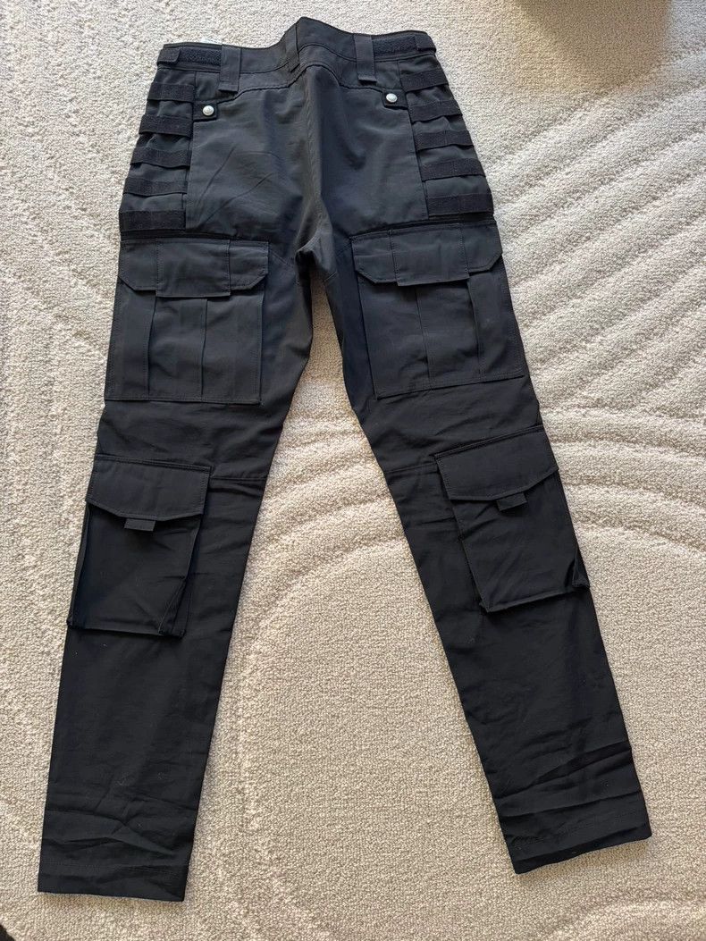 Junya Watanabe Junya Watanabe SizeS Black multi-pocket functional pants Size US 35 - 2 Thumbnail