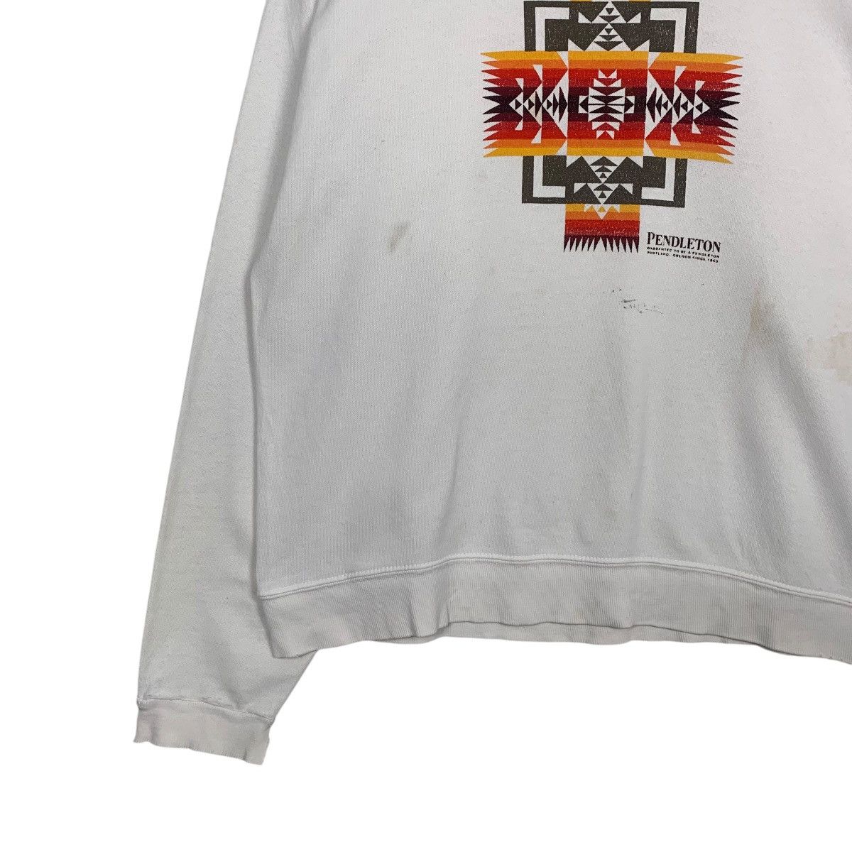 Pendleton Vintage Pendleton Big Logo Distressed Sweatshirt Size US L / EU 52-54 / 3 - 3 Thumbnail