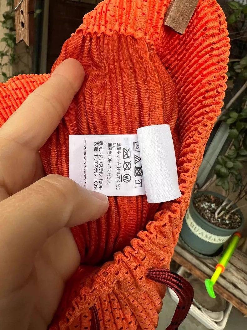 Issey Miyake Issey Miyake size:2 Orange cut-out shorts Size 23" - 6 Thumbnail