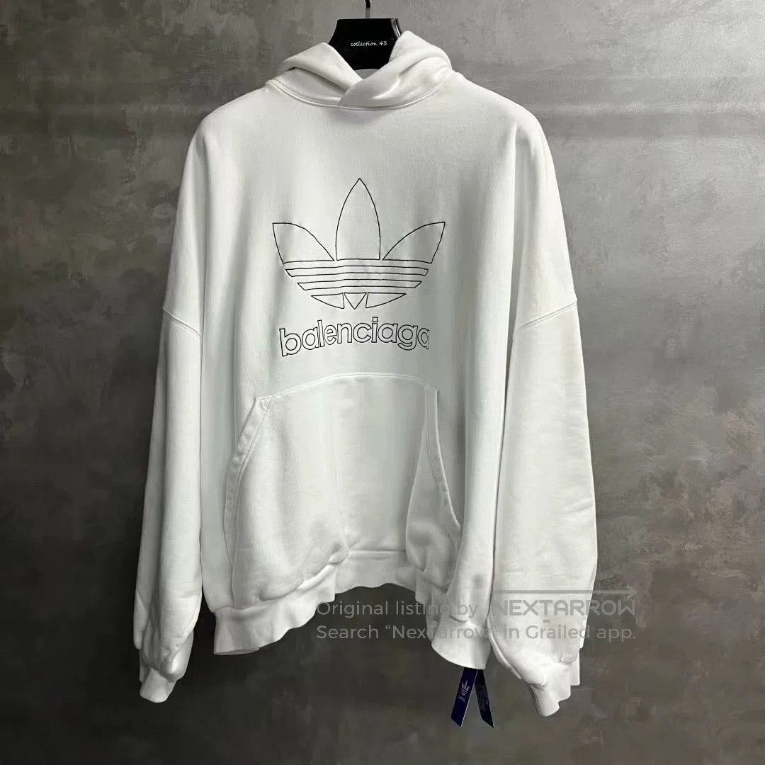 Balenciaga balenciaga white logo print hoodie sweatshirt. Size US M / EU 48-50 / 2 - 1 Thumbnail