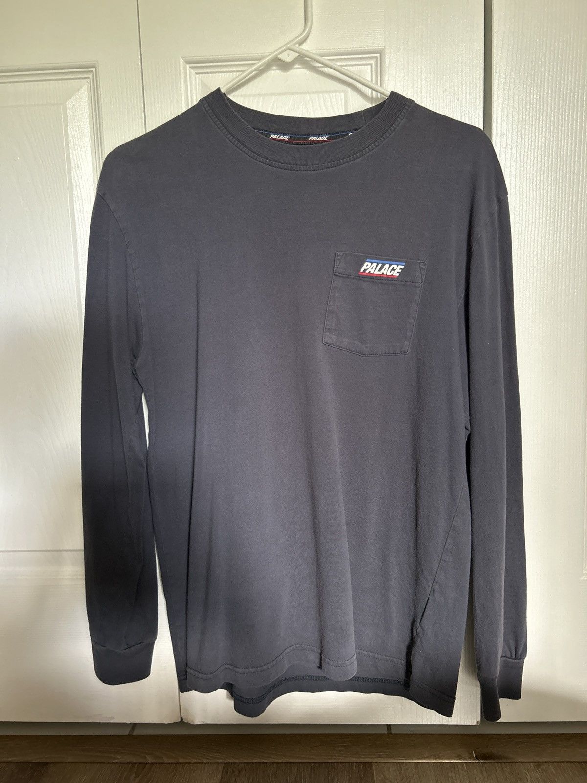 Palace palace basically a pocket tee (long sleeve) Size US M / EU 48-50 / 2 - 1 Thumbnail