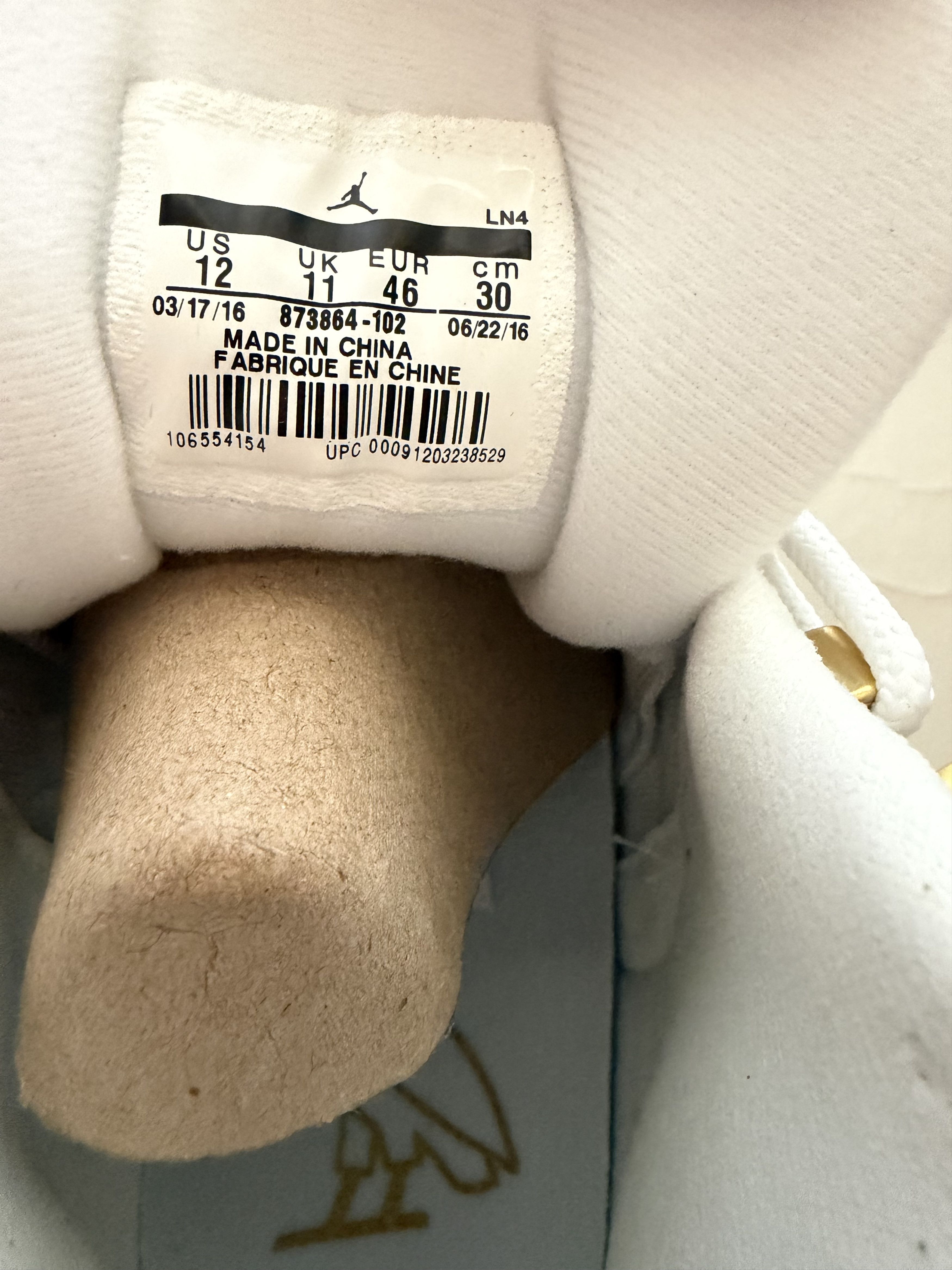 Jordan Brand × October's Very Own Air Jordan 12 OVO White Gold DS Size 12 OG Box Size US 12 / EU 45 - 12 Thumbnail