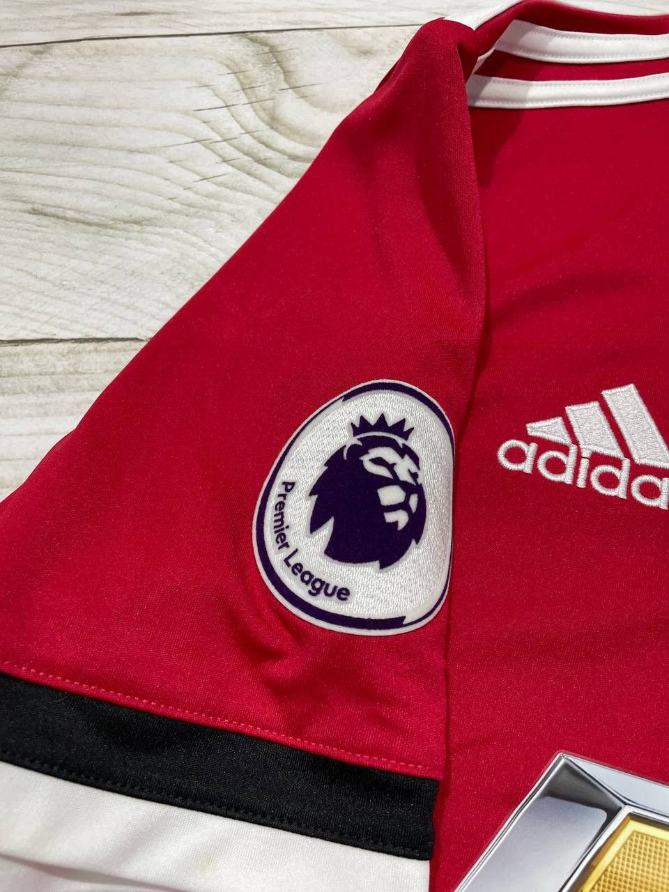 Adidas Adidas Manchester United 2017 2018 Paul Pogba #6 Home Shirt Size US S / EU 44-46 / 1 - 12 Thumbnail