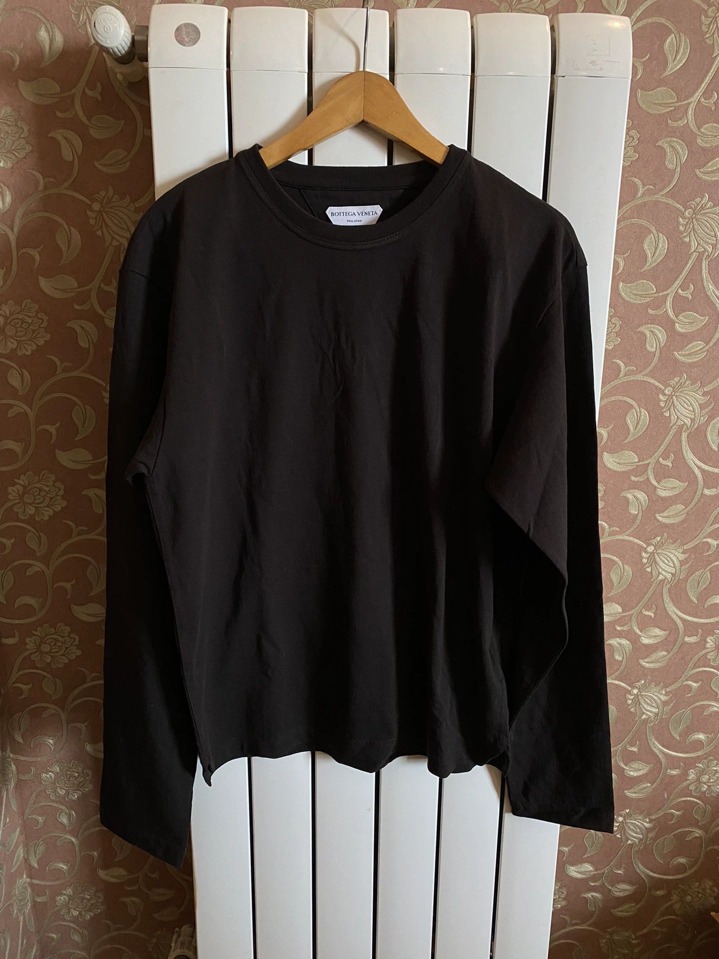 Bottega Veneta Bottega Veneta Italian Long Sleeve Tee Size M NWT Size US M / EU 48-50 / 2 - 1 Thumbnail