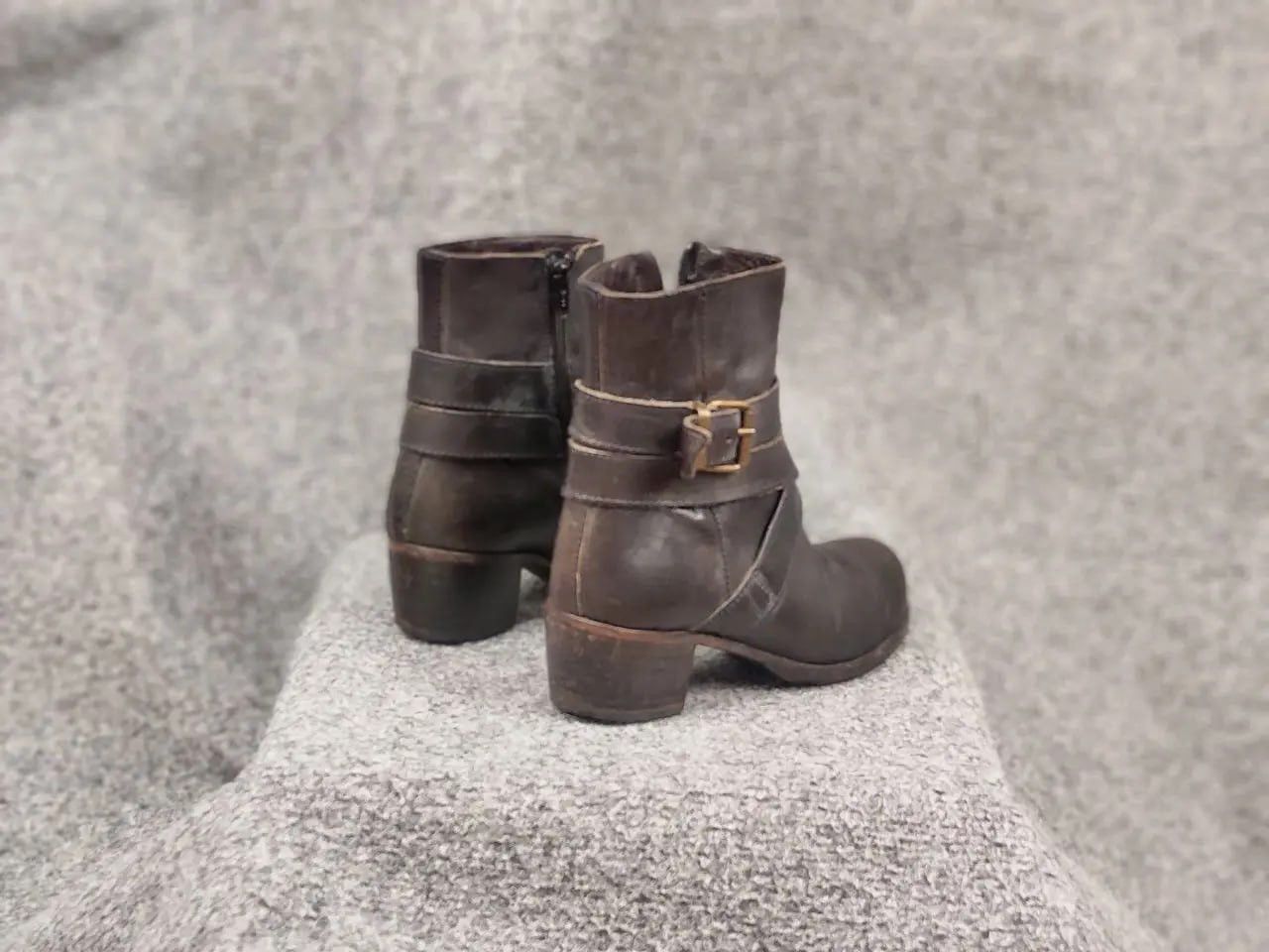MoMA Moma Handmade Leather Shoes Buckle Wide Width Ankle Boots Size US 5 / IT 35 - 14 Thumbnail