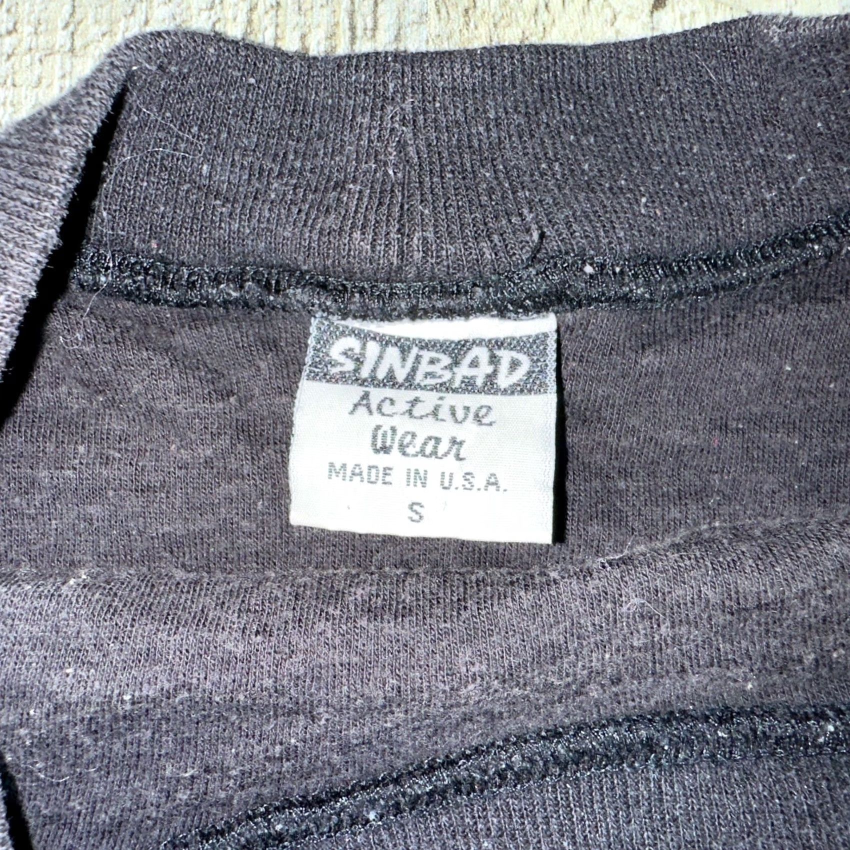 Vintage VINTAGE Sinbad Sweatshirt Shirt Womens Small Black Short Sleeve Crop Top Activewear Pullover Size S / US 4 / IT 40 - 4 Thumbnail