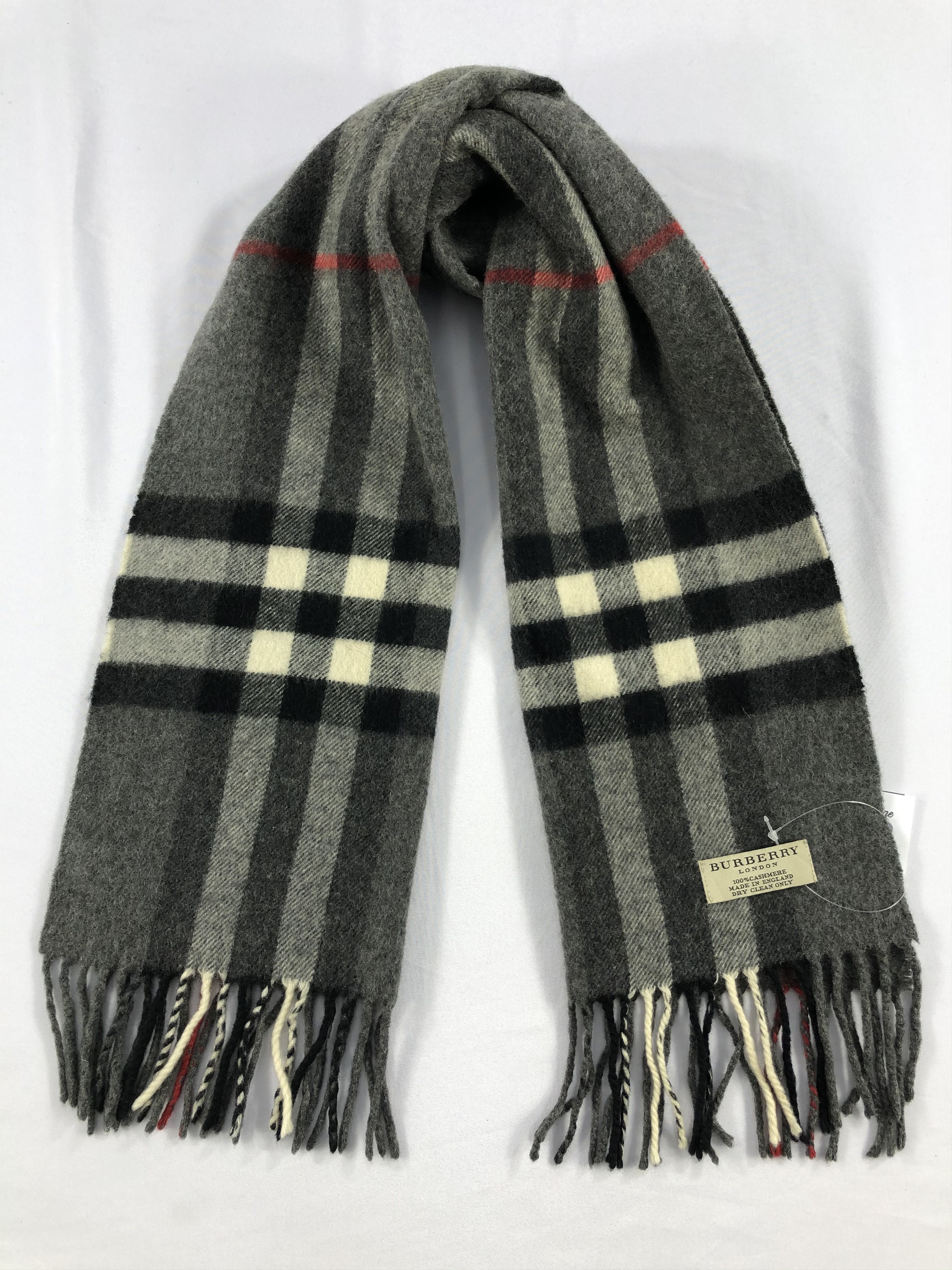Burberry Vintage Burberry Scarf/Muffler/Neckwear MF1755 Size ONE SIZE - 1 Thumbnail