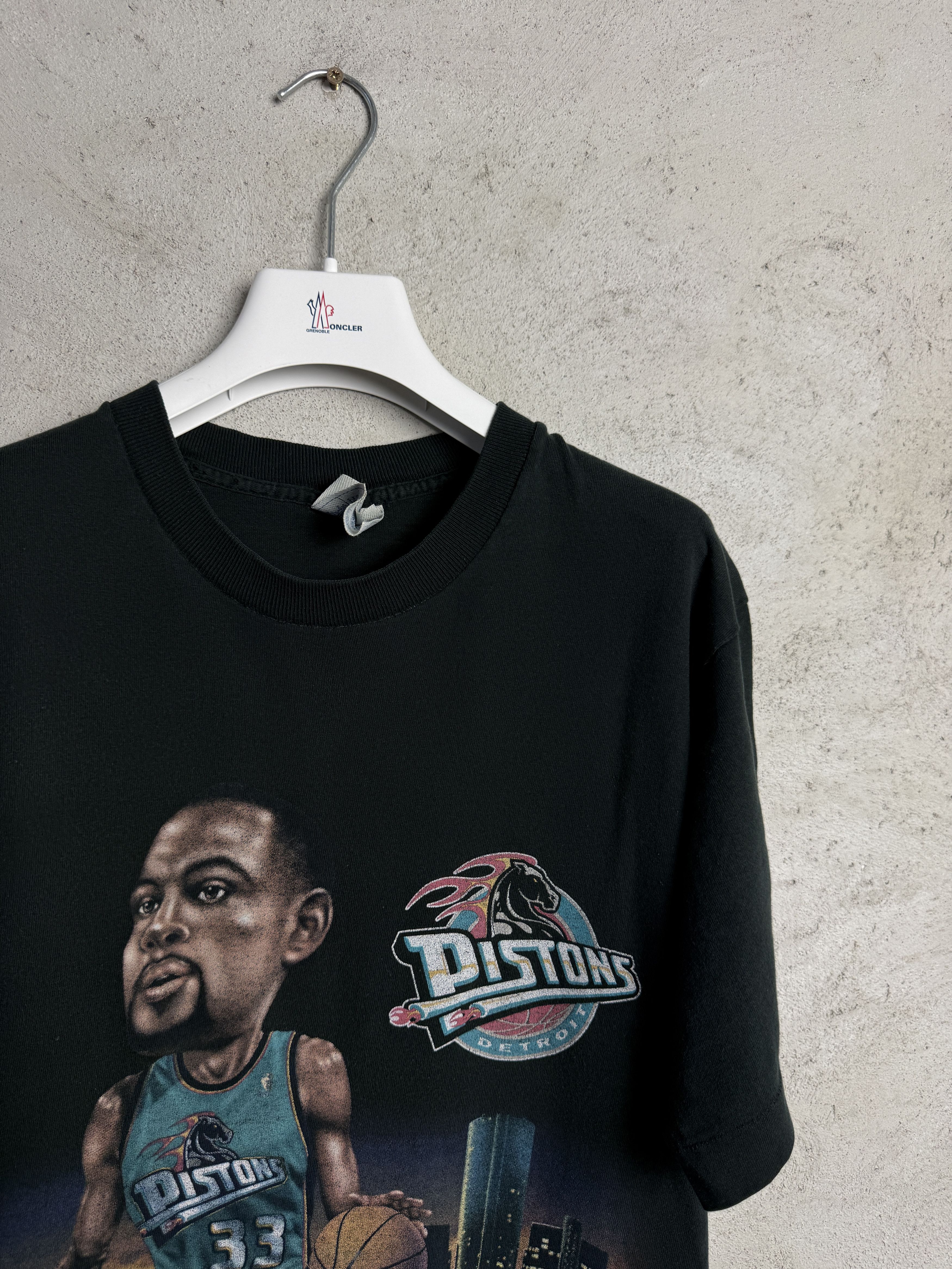 NBA Vintage 90s Grant Hill t-shirt tee Pistons player nba Size US M / EU 48-50 / 2 - 4 Thumbnail