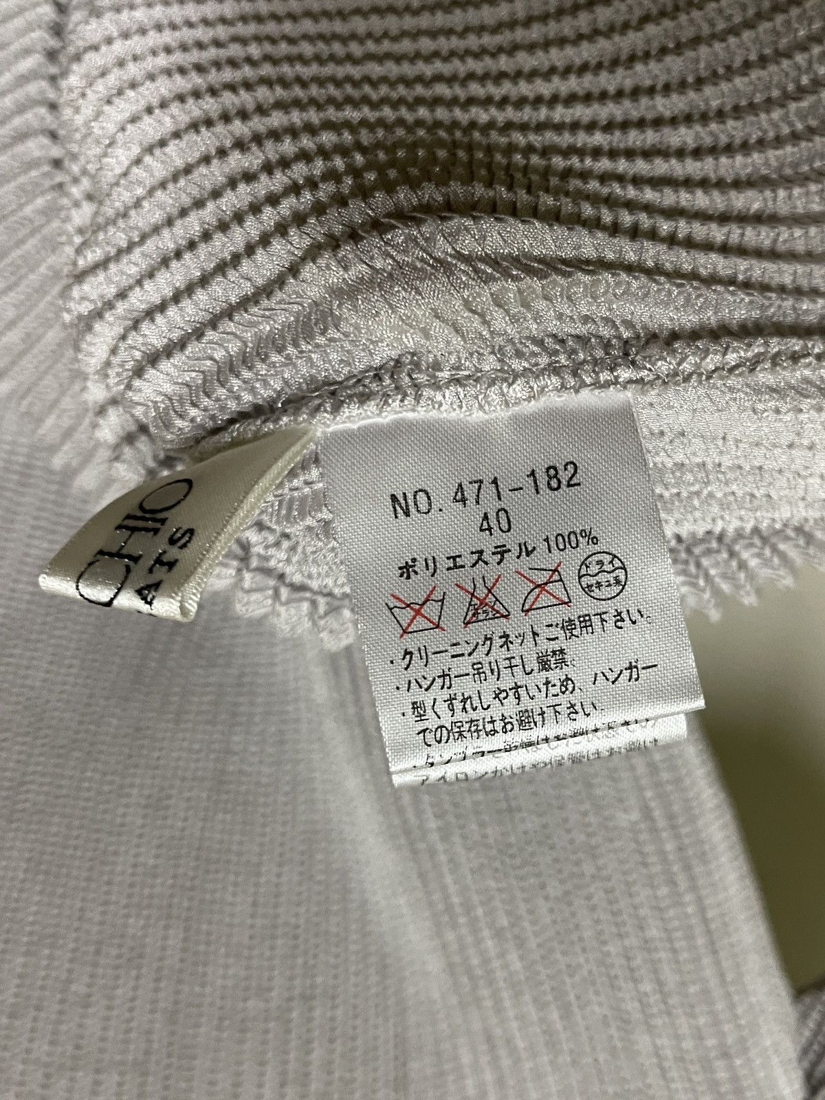 Japanese Brand Specchio Pleats T Shirt Size S / US 4 / IT 40 - 14 Thumbnail