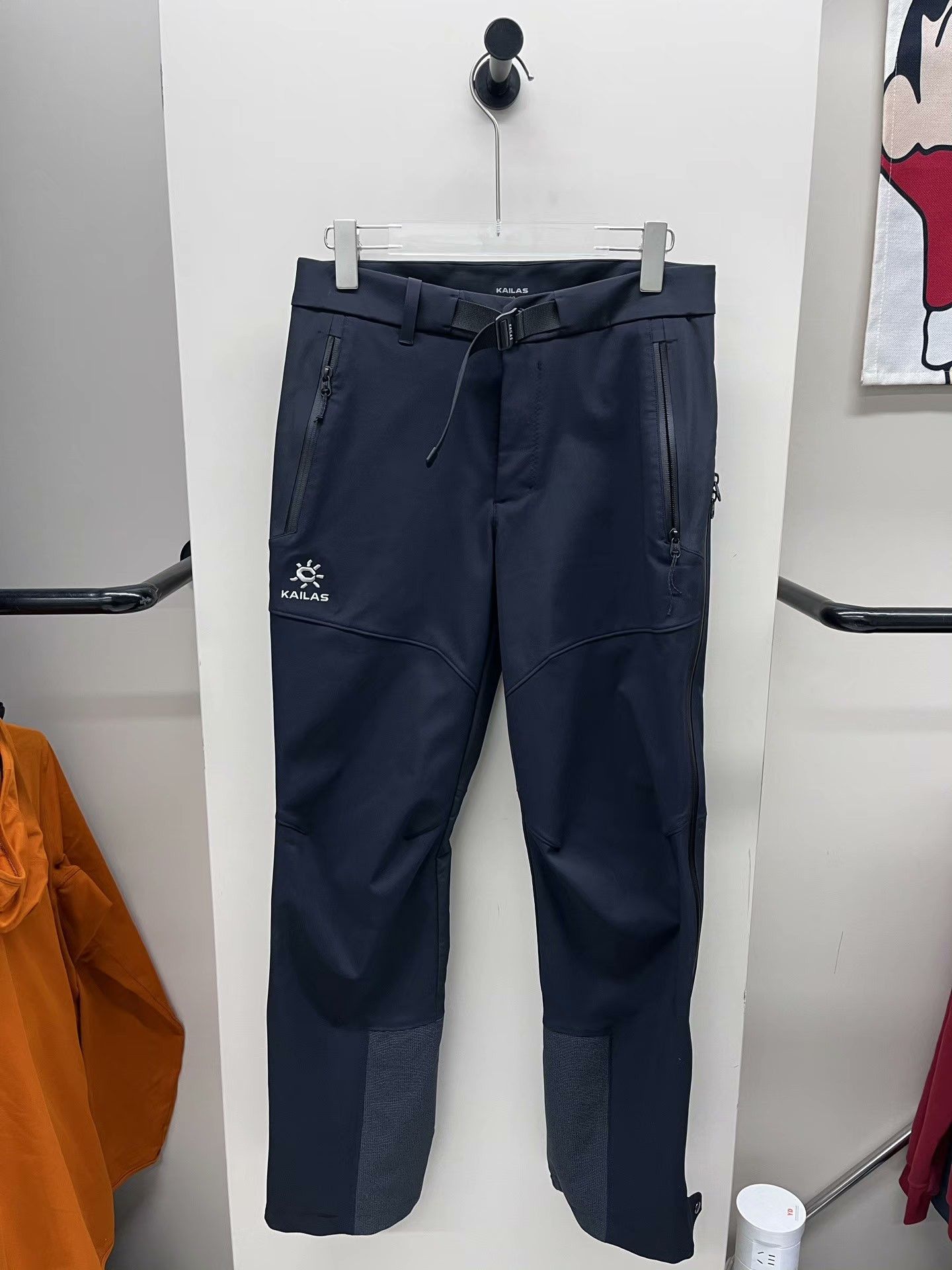 Other Other Item Designer Casual Streetwear Size US 30 / EU 46 - 1 Thumbnail