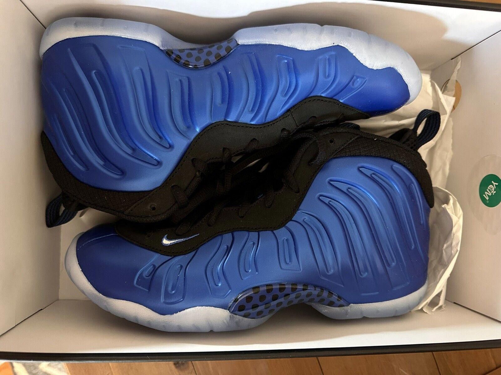 Nike Nike Size 5 Little Posite One Grade School Royal Blue Size US 5 / EU 37 - 6 Thumbnail