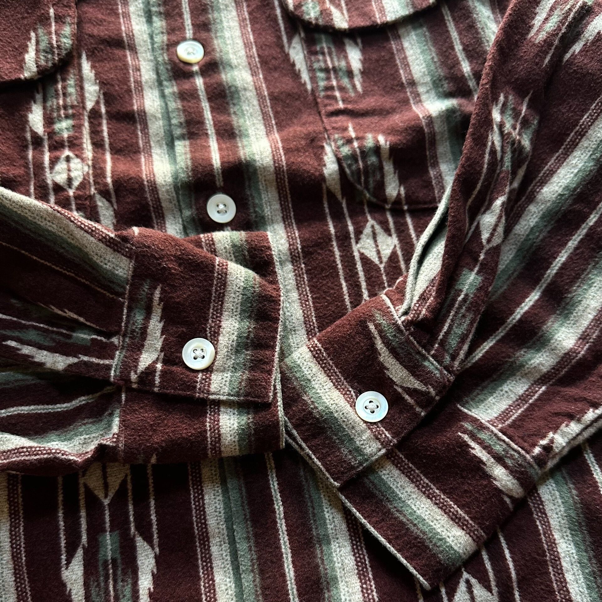 Jelado Jelado Vintage Long-Sleeve Shirt Size US L / EU 52-54 / 3 - 4 Thumbnail