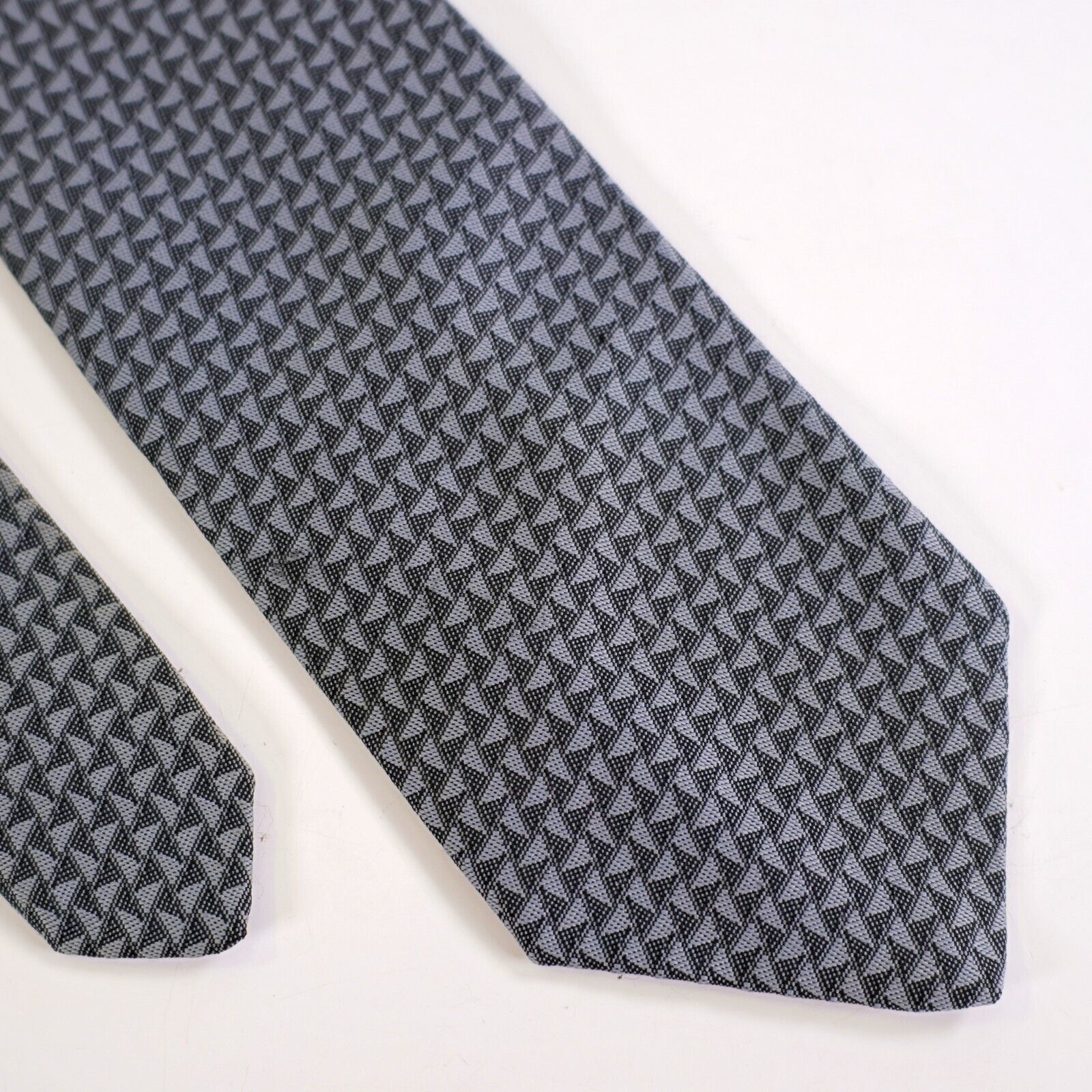 Designer The Men's Store Gray Silk Geometric Polyester Tie Size ONE SIZE - 1 Thumbnail