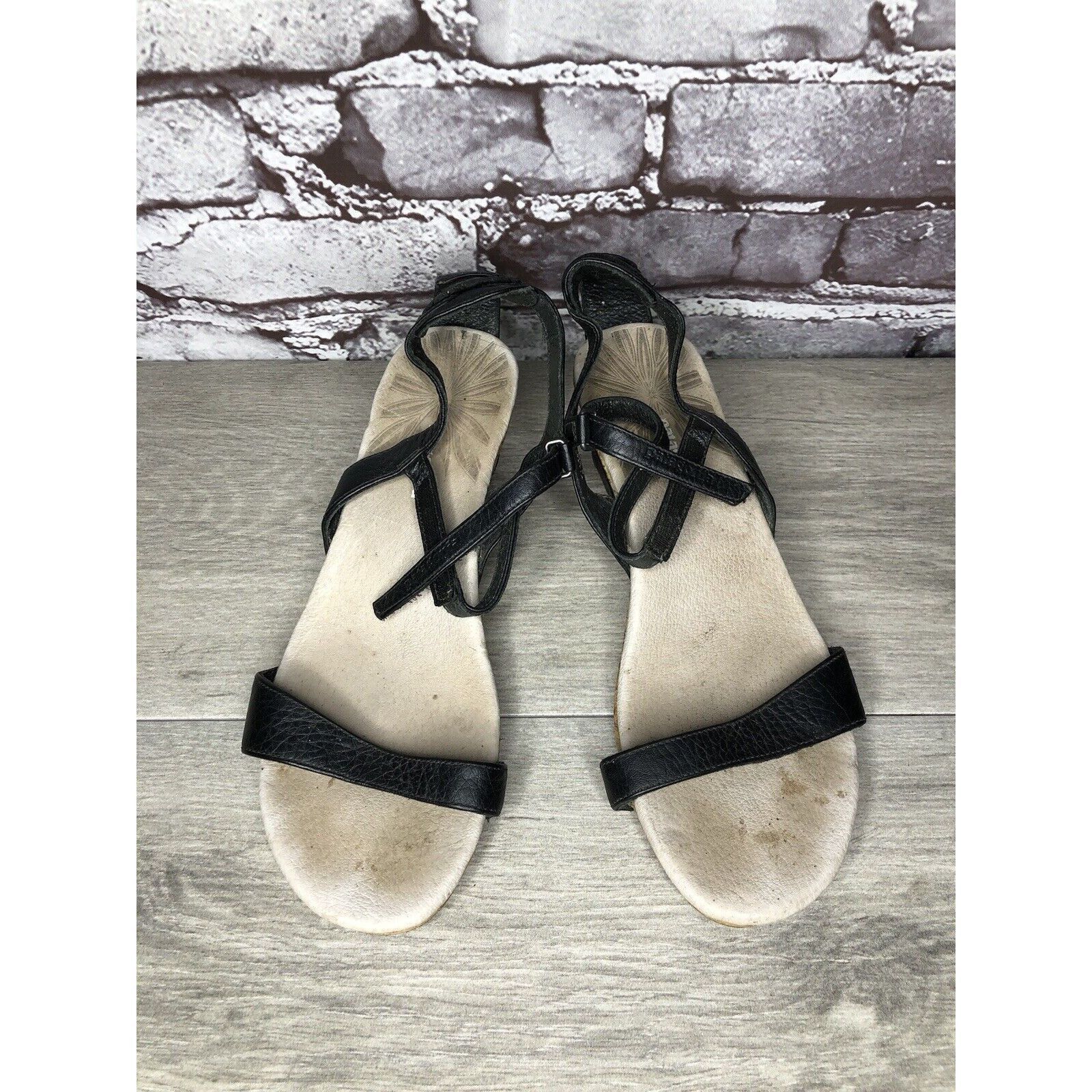 Patagonia Patagonia Black Leather Ankle Strap Cork Wedge Sandals Women Size US 6.5 / IT 36.5 - 17 Thumbnail