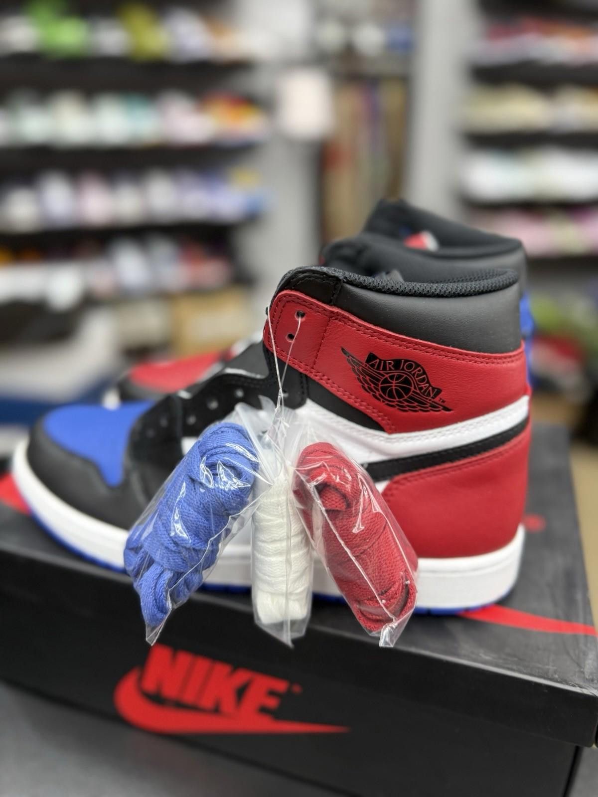Jordan Brand Size 10 - Air Jordan 1 Retro High OG Top 3 2016 NEW Size US 10 / EU 43 - 10 Thumbnail