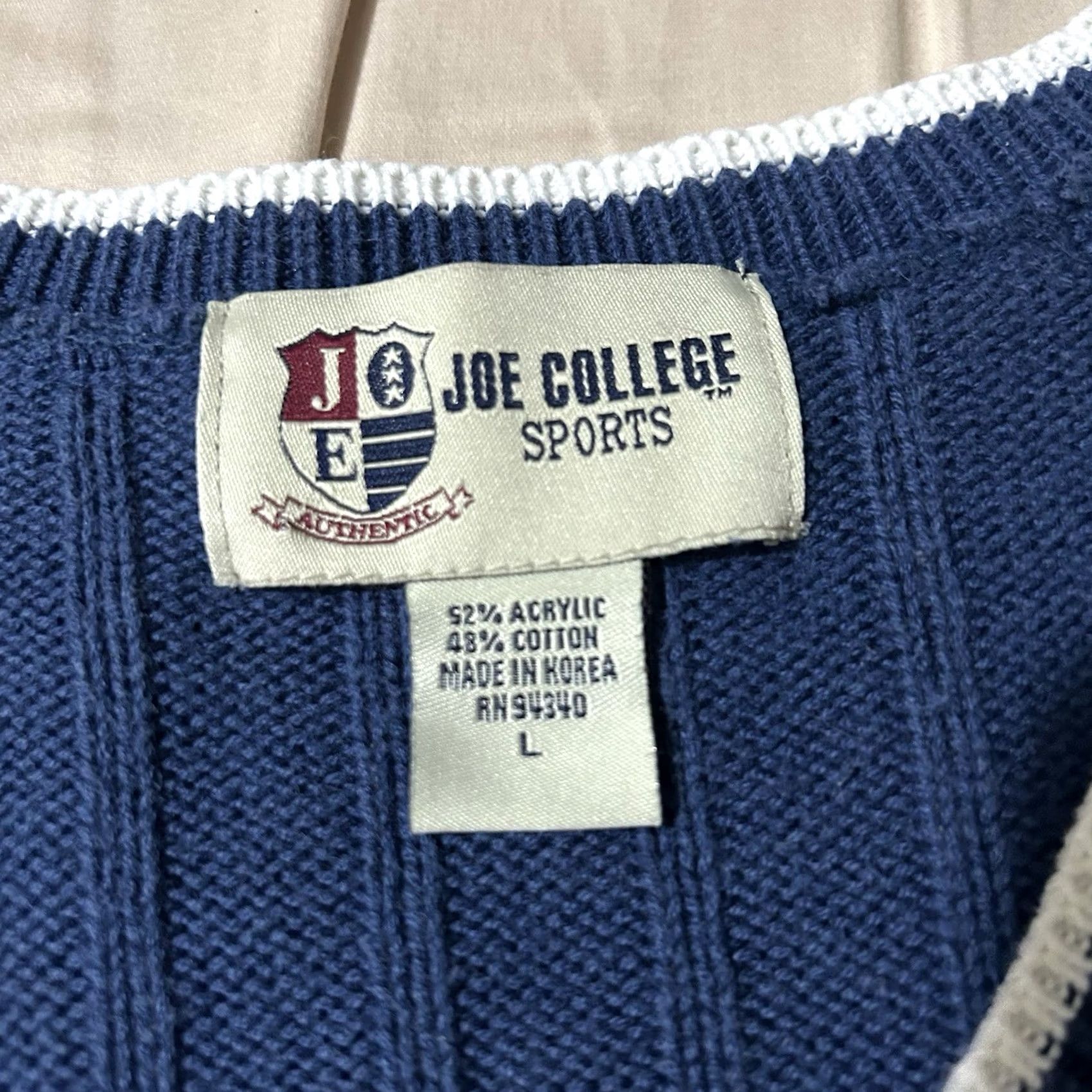 Vintage VINTAGE Joe College Auburn Tigers Cable Knit Golf Sweater Vest L Blue Men Size L Size US L / EU 52-54 / 3 - 3 Thumbnail