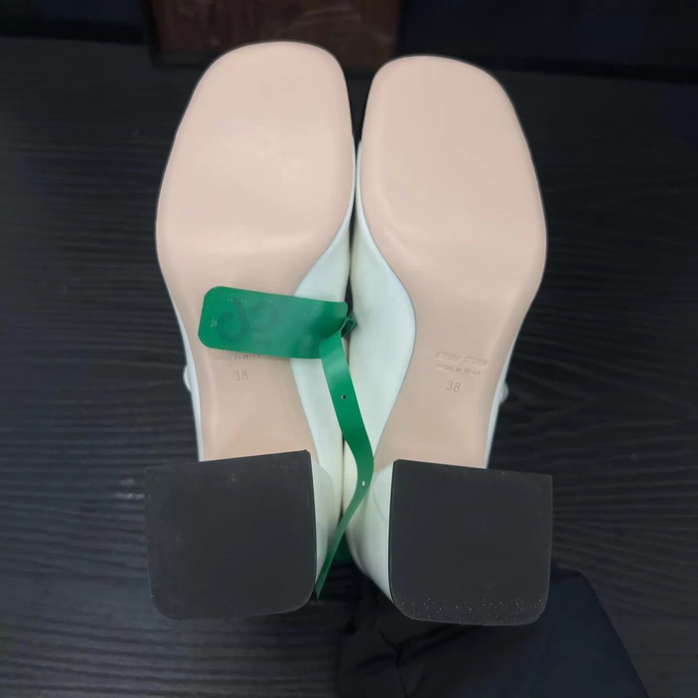 Miu Miu MIU MIU Black & White Patent Leather Mary Jane Shoes 38 Size US 7.5 / IT 37.5 - 6 Thumbnail