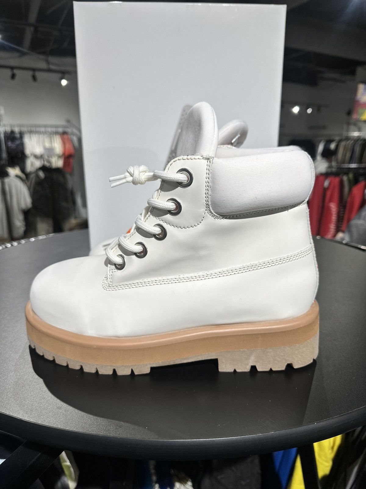 PDF PDF.Channel Strada Boots Low White EU 43 Size US 11 / EU 44 - 6 Thumbnail