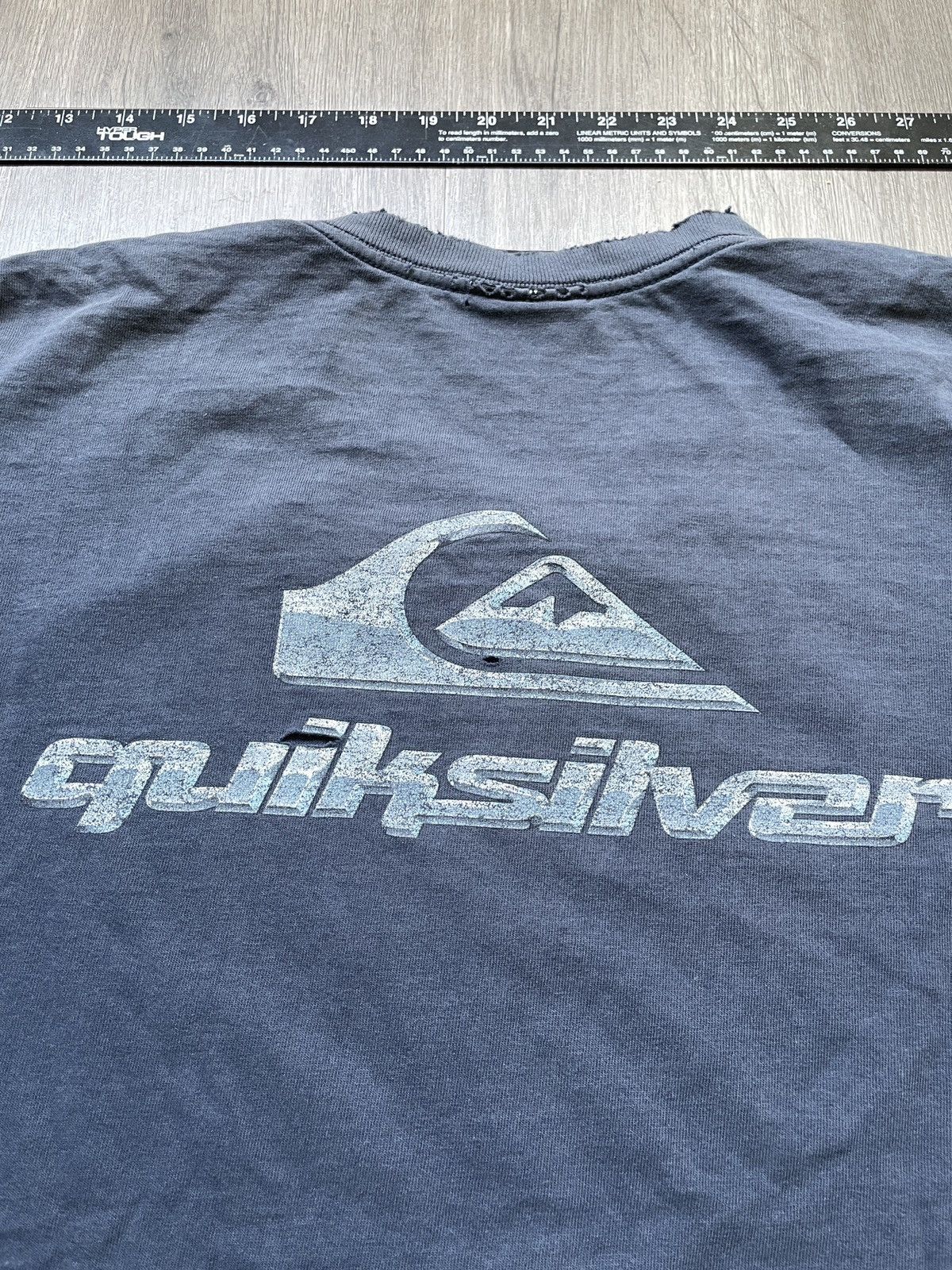 Quiksilver Vintage Quiksilver “Surf Logo” Thrashed T-Shirt (Sz. XL) Size US XL / EU 56 / 4 - 2 Thumbnail