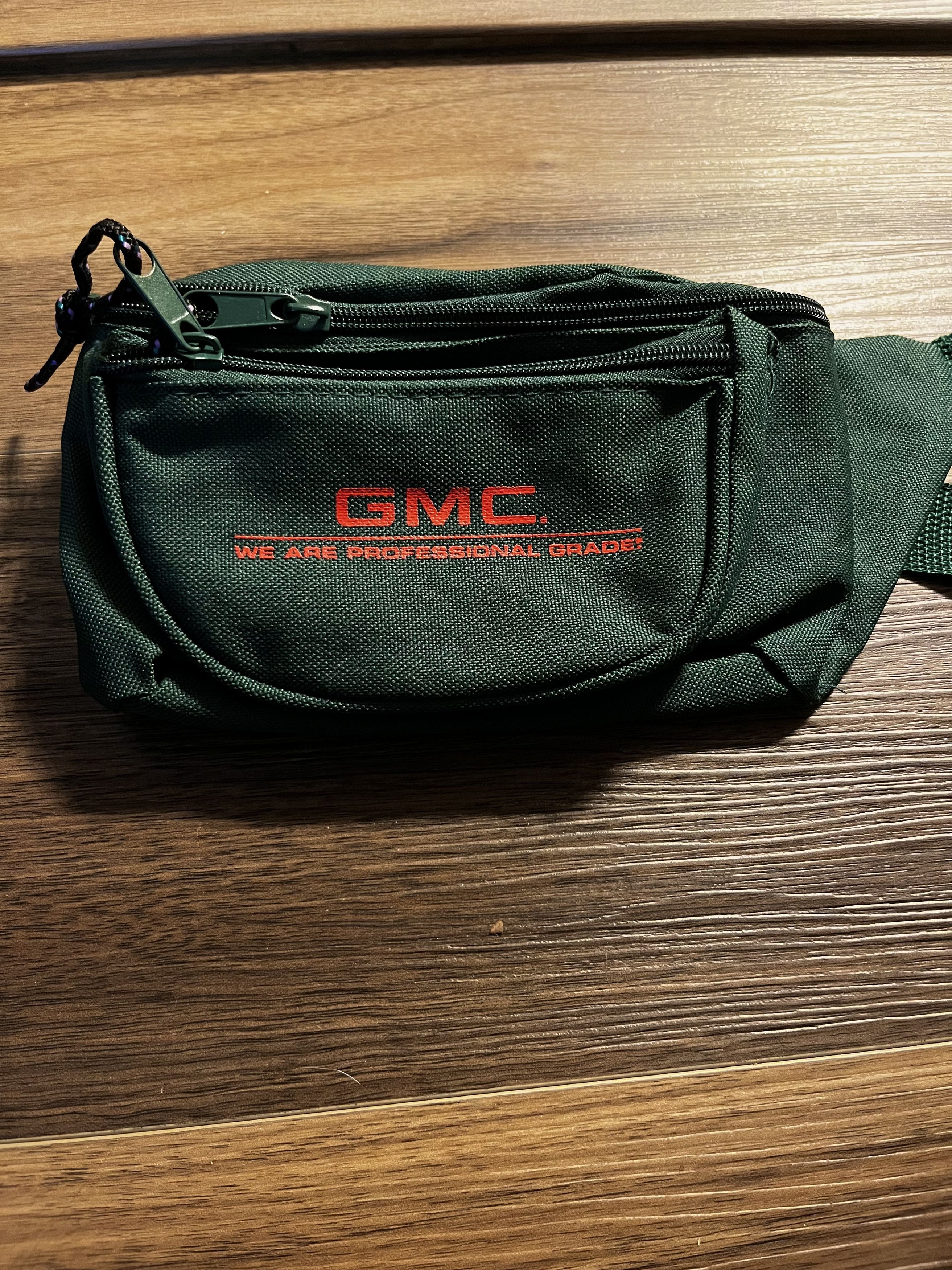 Chevrolet × Vintage GMC Zippered Waist Pouch (Dark Green) Size ONE SIZE - 1 Thumbnail