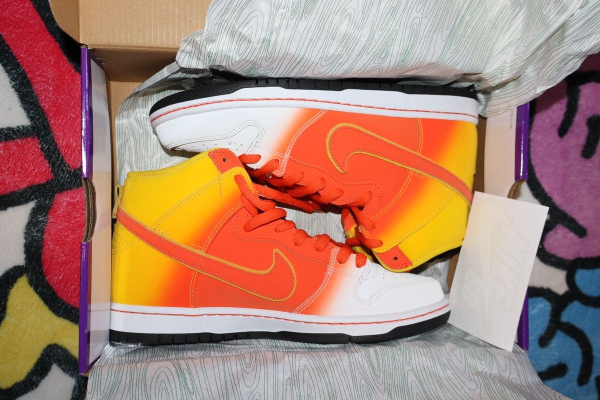 Nike Candy Corn Nike SB Dunk High Pro Size US 8.5 / EU 41-42 - 1 Thumbnail