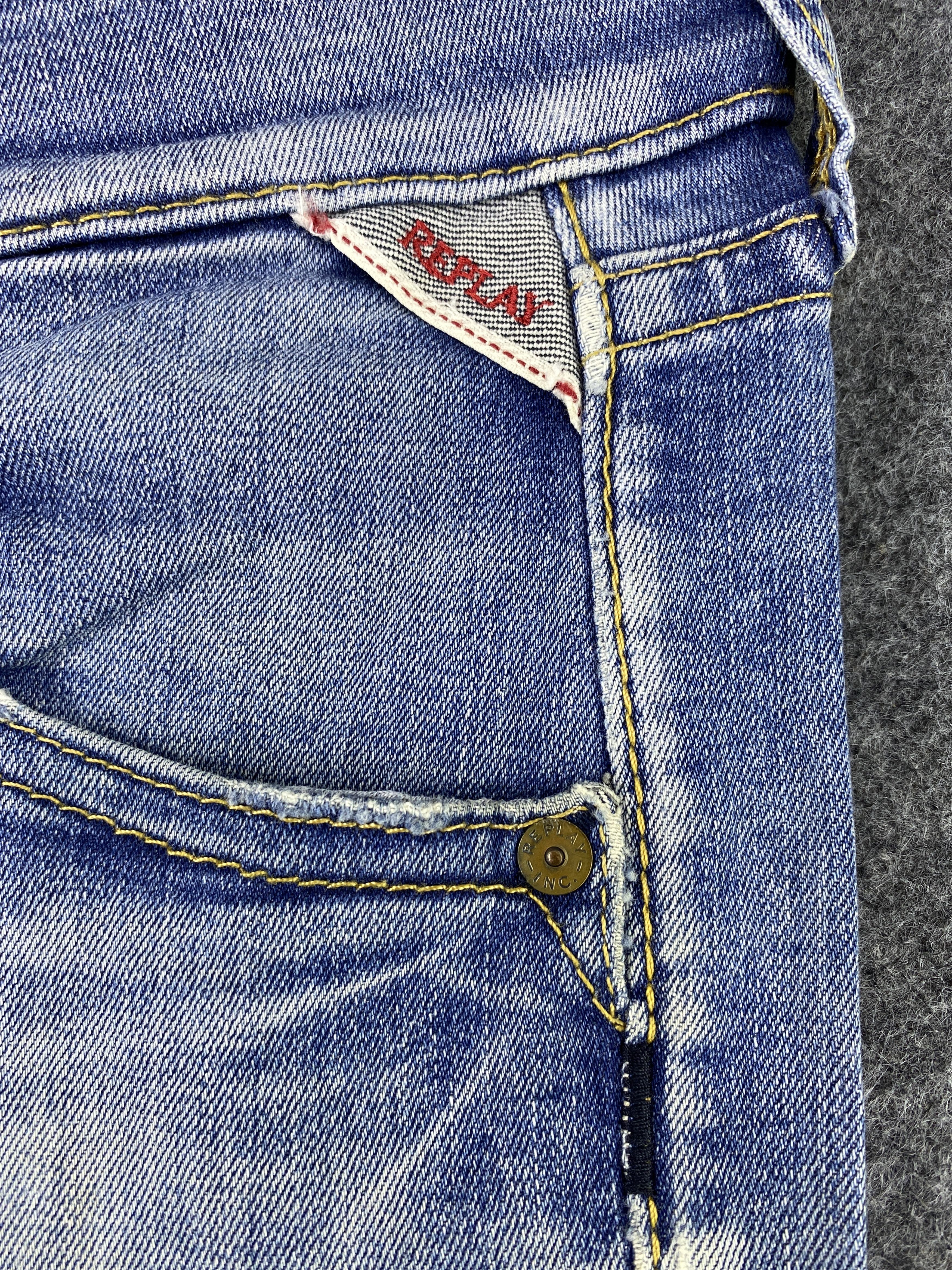 Jean Vintage Replay Distressed Blue Wash Denim- J1128 Size US 31 - 11 Thumbnail