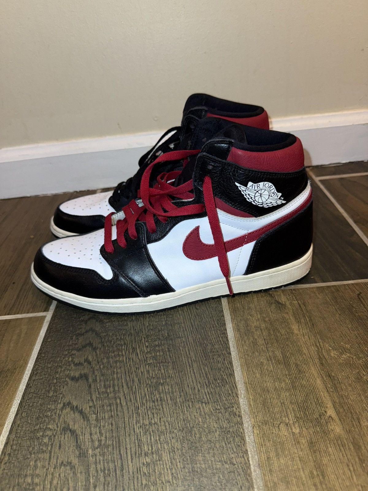Jordan Brand Jordan 1 Black Gym Red Size US 11.5 / EU 44-45 - 3 Thumbnail