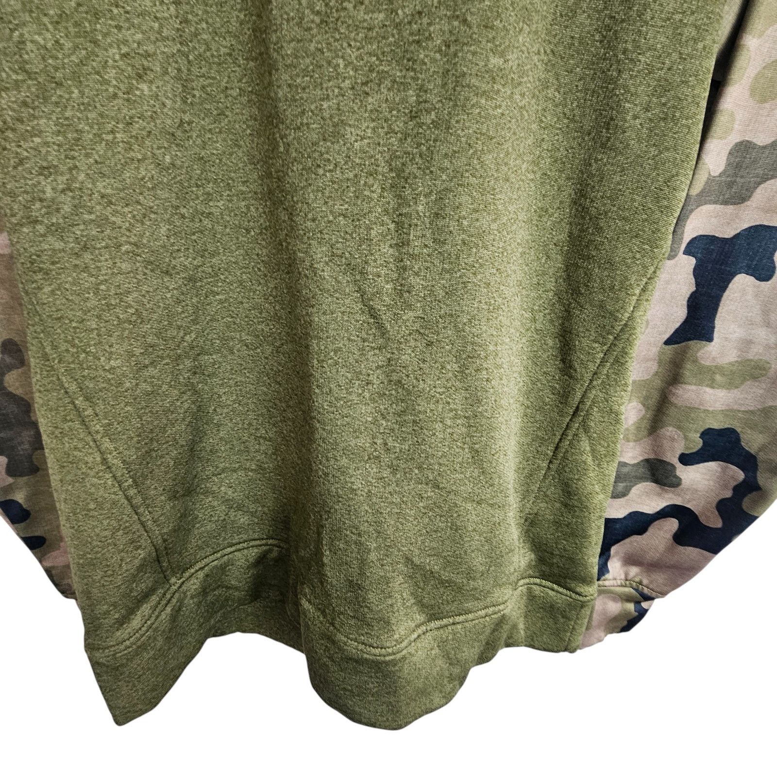 Burton Burton Womens Camo Pullover Sweatshirt Size XS Gorpcore Ski Size XS / US 0-2 / IT 36-38 - 4 Thumbnail
