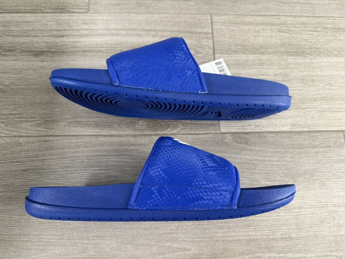 Nike Nike Kobe Bryant Offcourt Slide Dodgers Hyper Royal White 12 Size US 12 / EU 45 - 7 Thumbnail