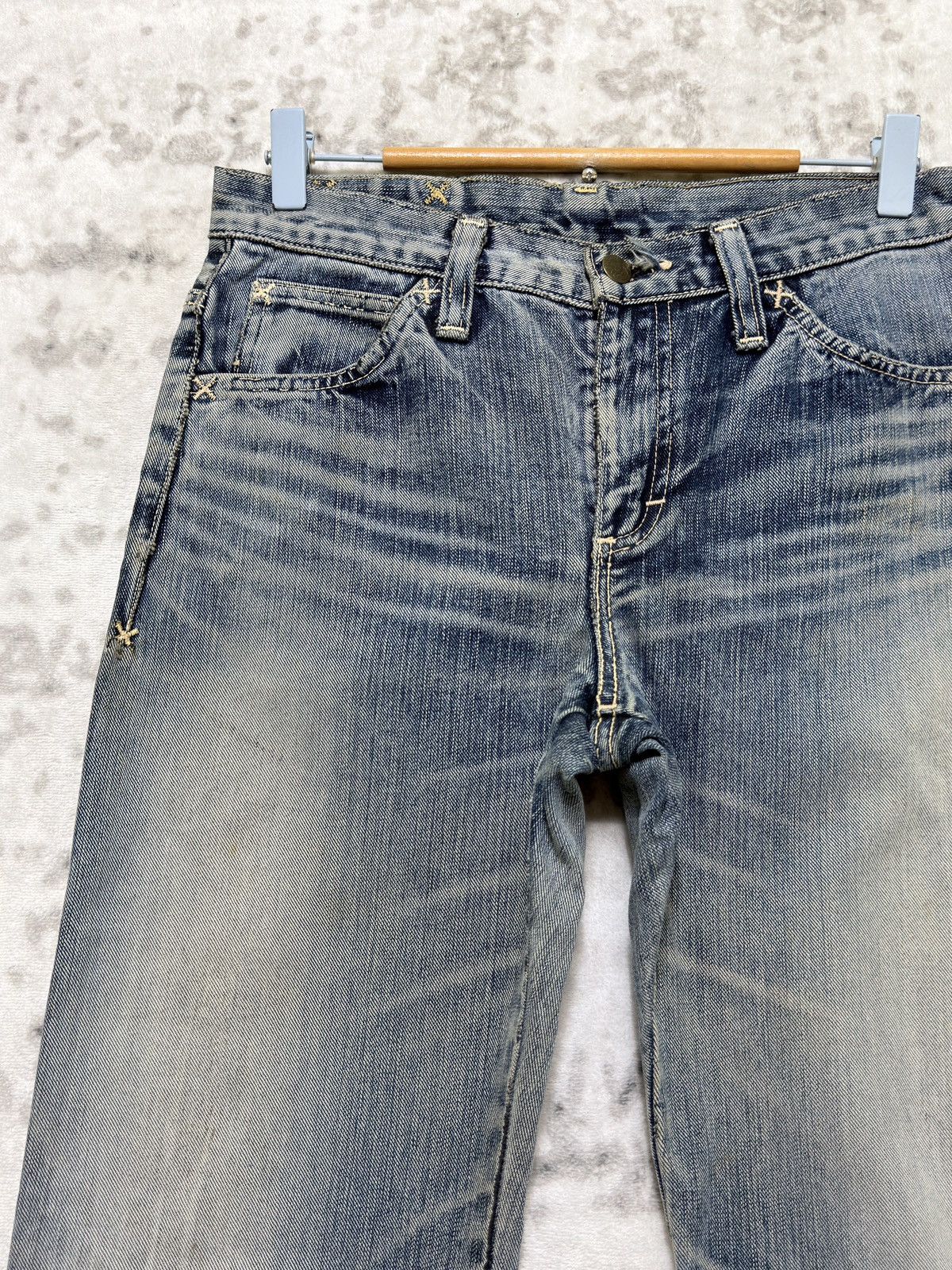 Vintage Vintage Lee Distressed Flare Bootcut Wiskered Denim Jeans Size US 29 - 4 Thumbnail