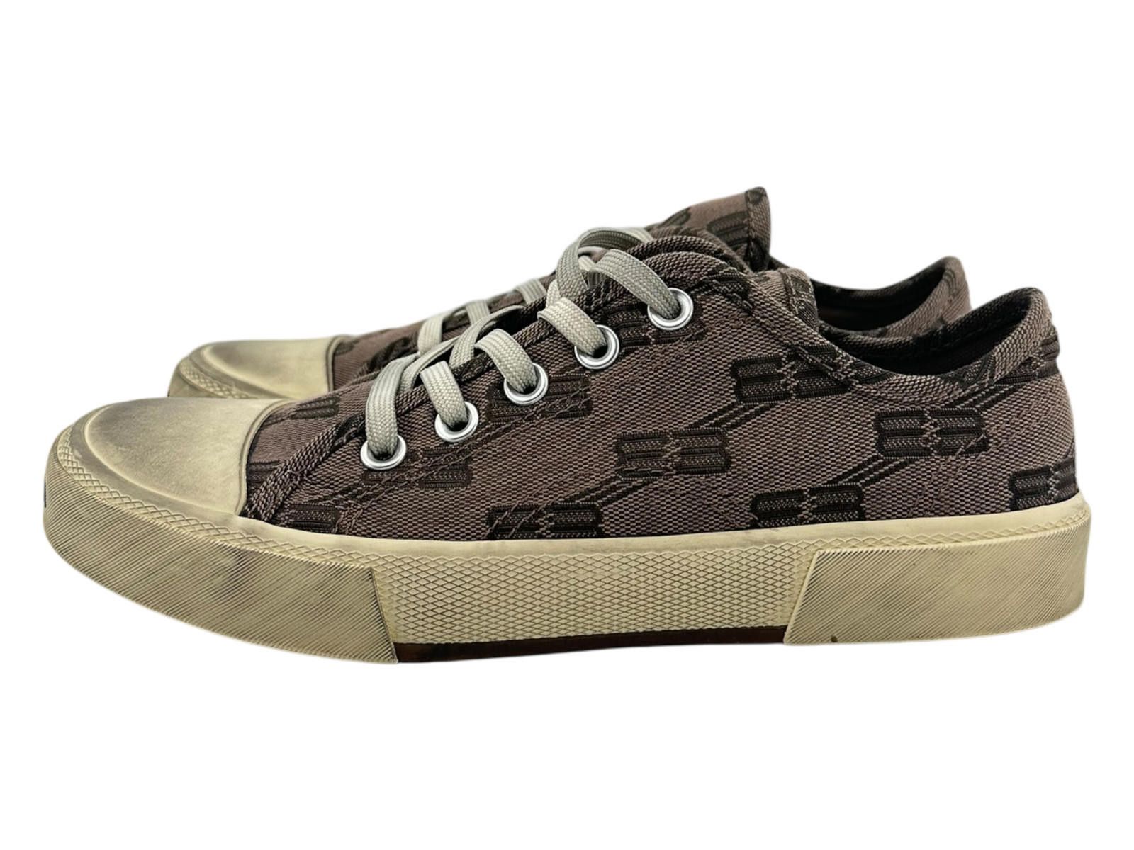 Balenciaga Balenciaga Paris Monogram Low Trainers 38 Used with Box Size US 8 / IT 38 - 1 Thumbnail