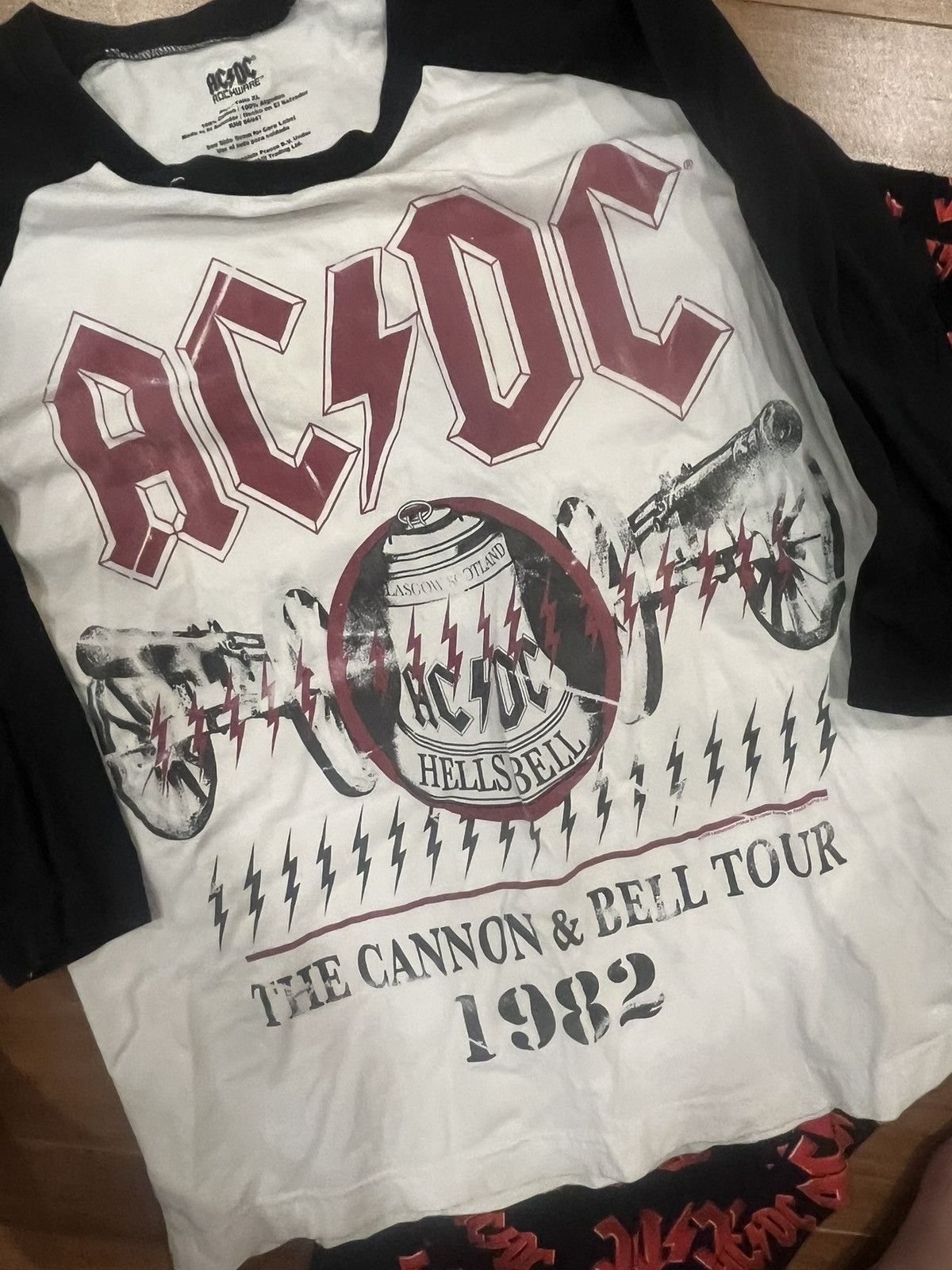 Other Y2K -AC/DC BUNDLE - Tour Shirt, All over print pants + book! Size US L / EU 52-54 / 3 - 3 Thumbnail