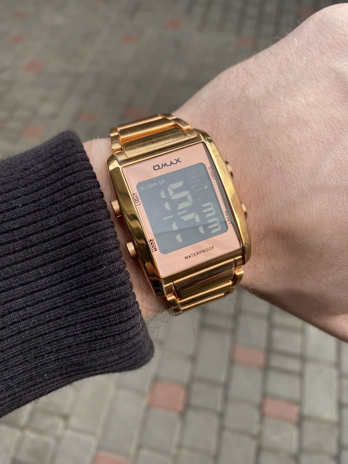 Japanese Brand VINTAGE OMAX Digital Gold Tone D0002 Retro Y2K 90s Size ONE SIZE - 2 Thumbnail