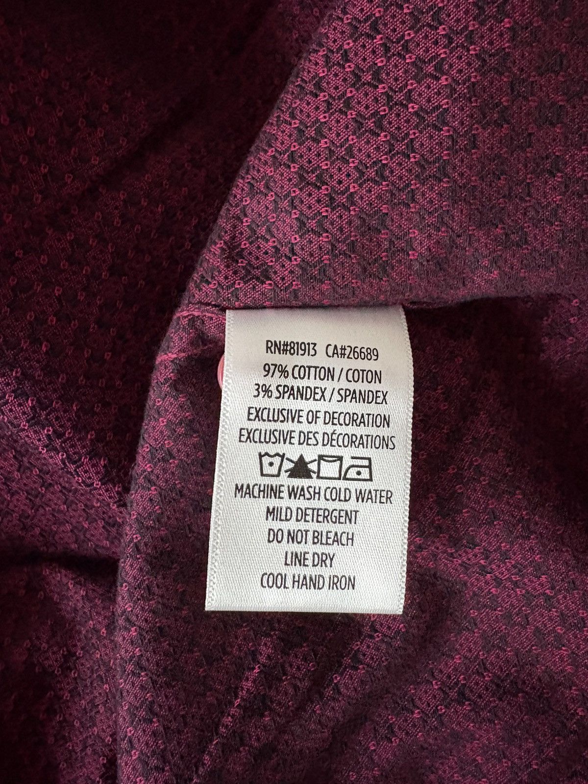 Robert Graham Robert Graham Metro Flip Cuff Shirt Classic Fit, Raspberry Size US XL / EU 56 / 4 - 8 Thumbnail