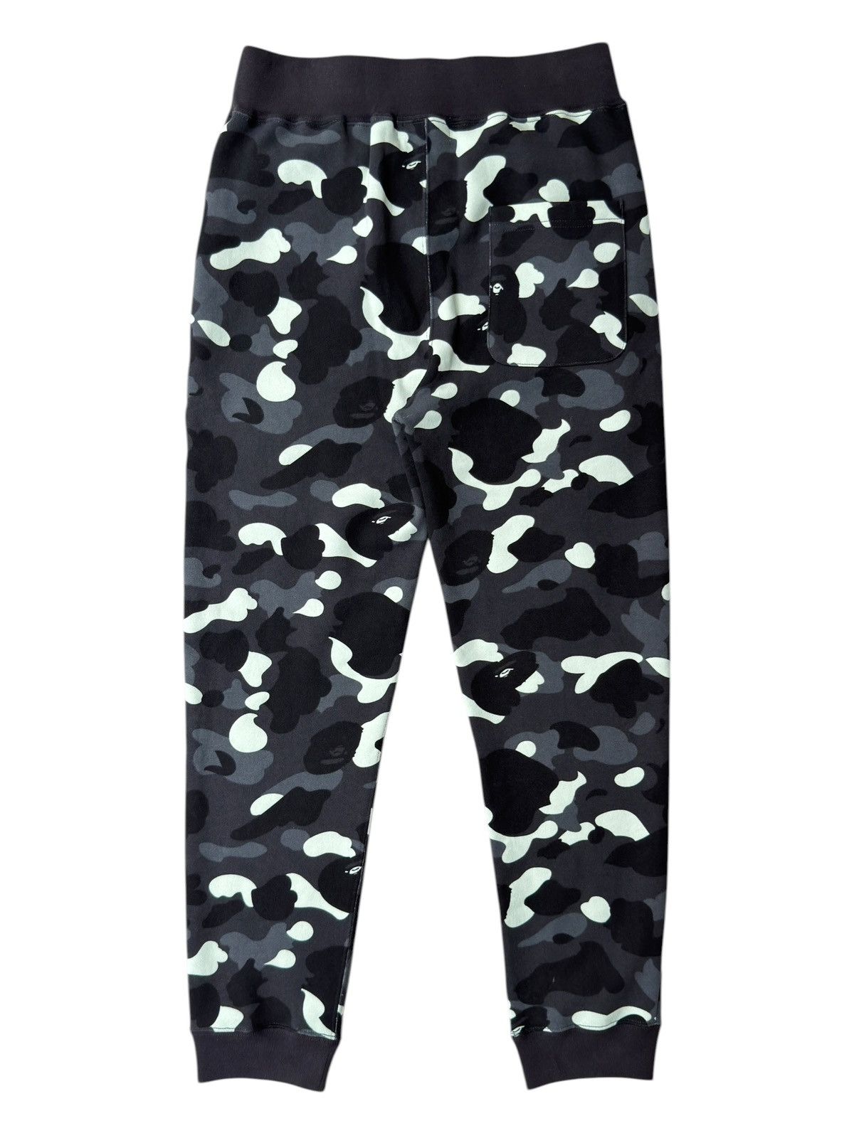 Bape BAPE Black Glow in the dark Camo Shark Sweatpants Size US 32 / EU 48 - 2 Thumbnail